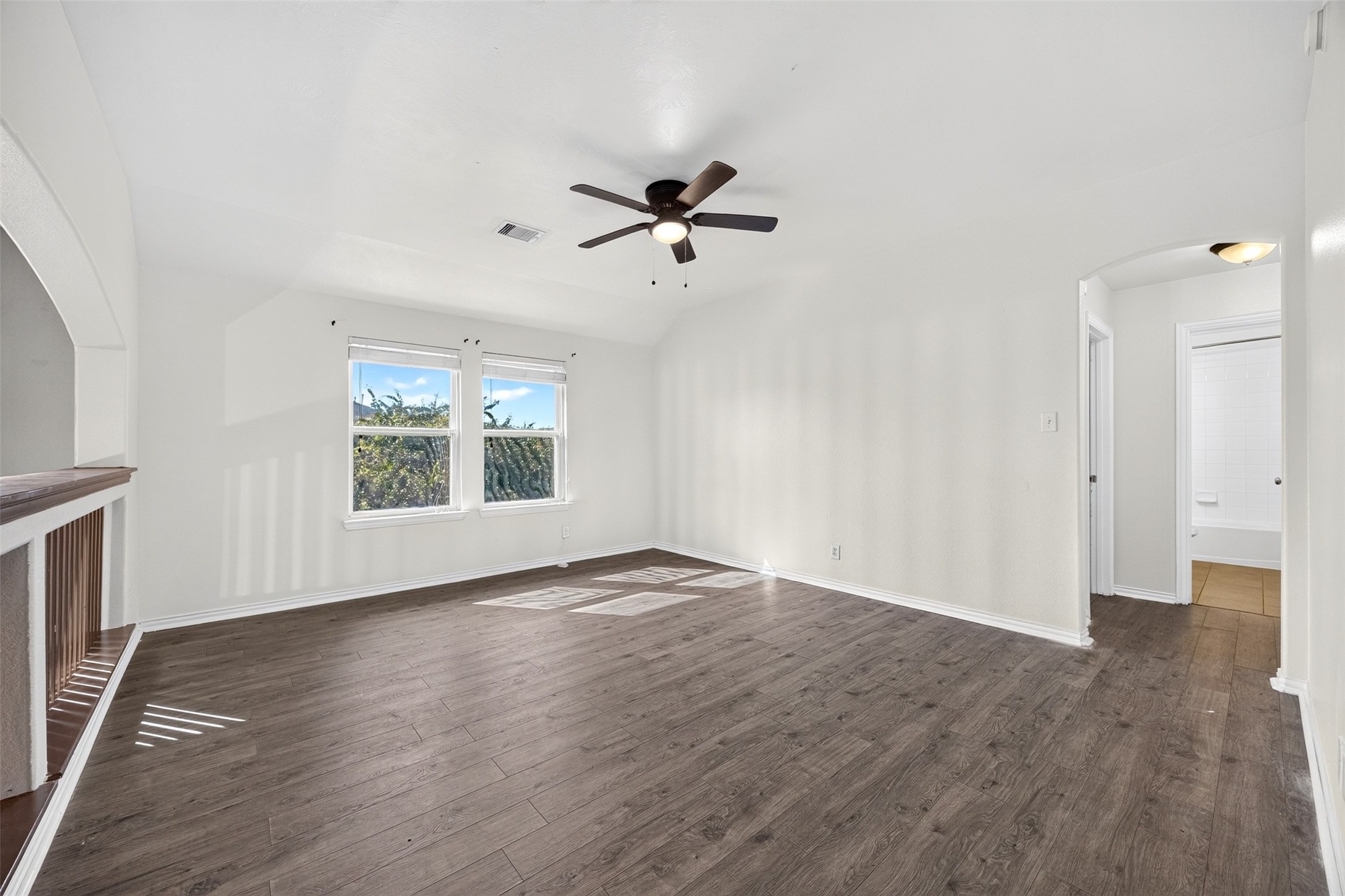 2403 Summers Glen Court Property Photo 27