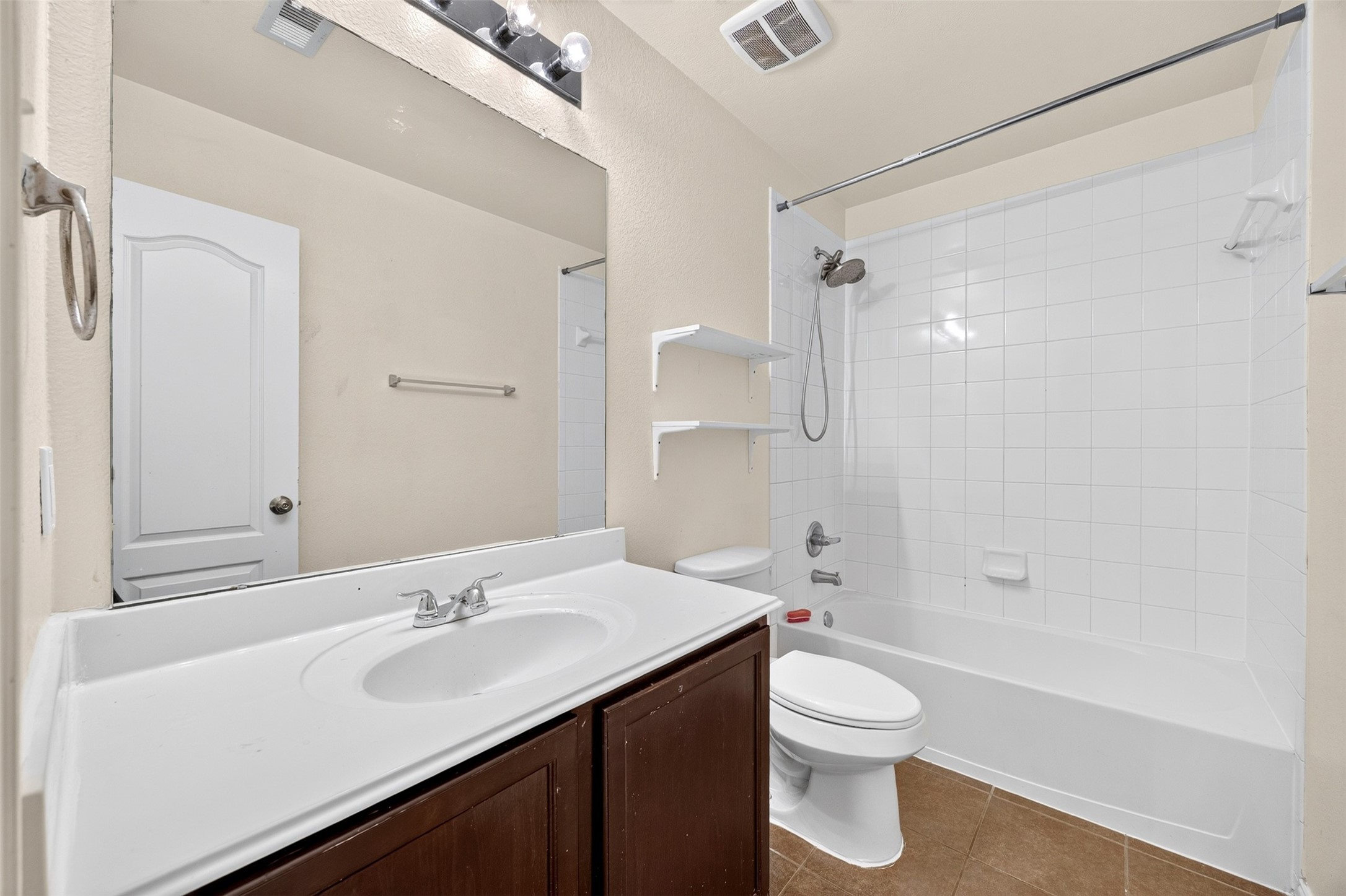 2403 Summers Glen Court Property Photo 37