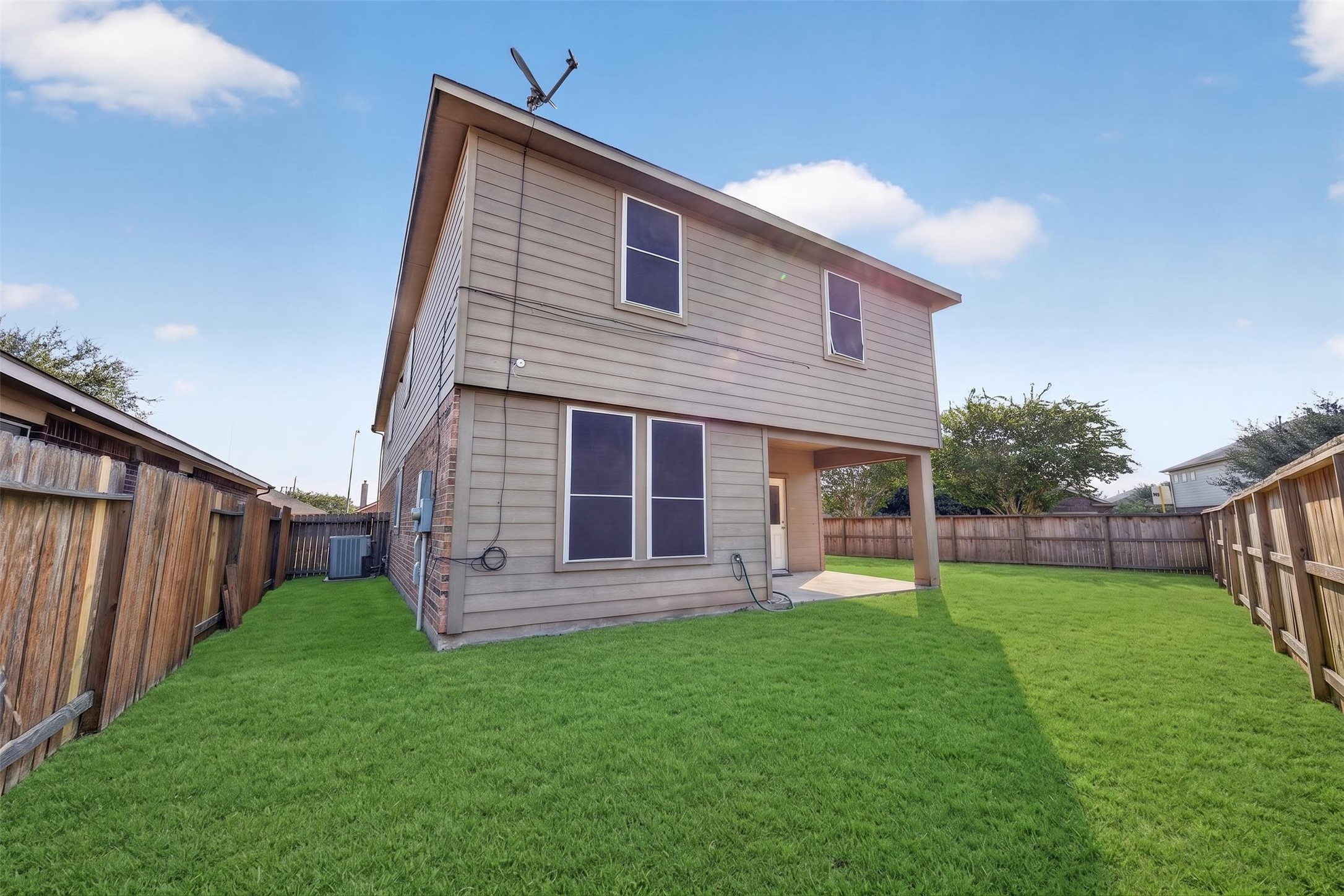 2403 Summers Glen Court Property Photo 42