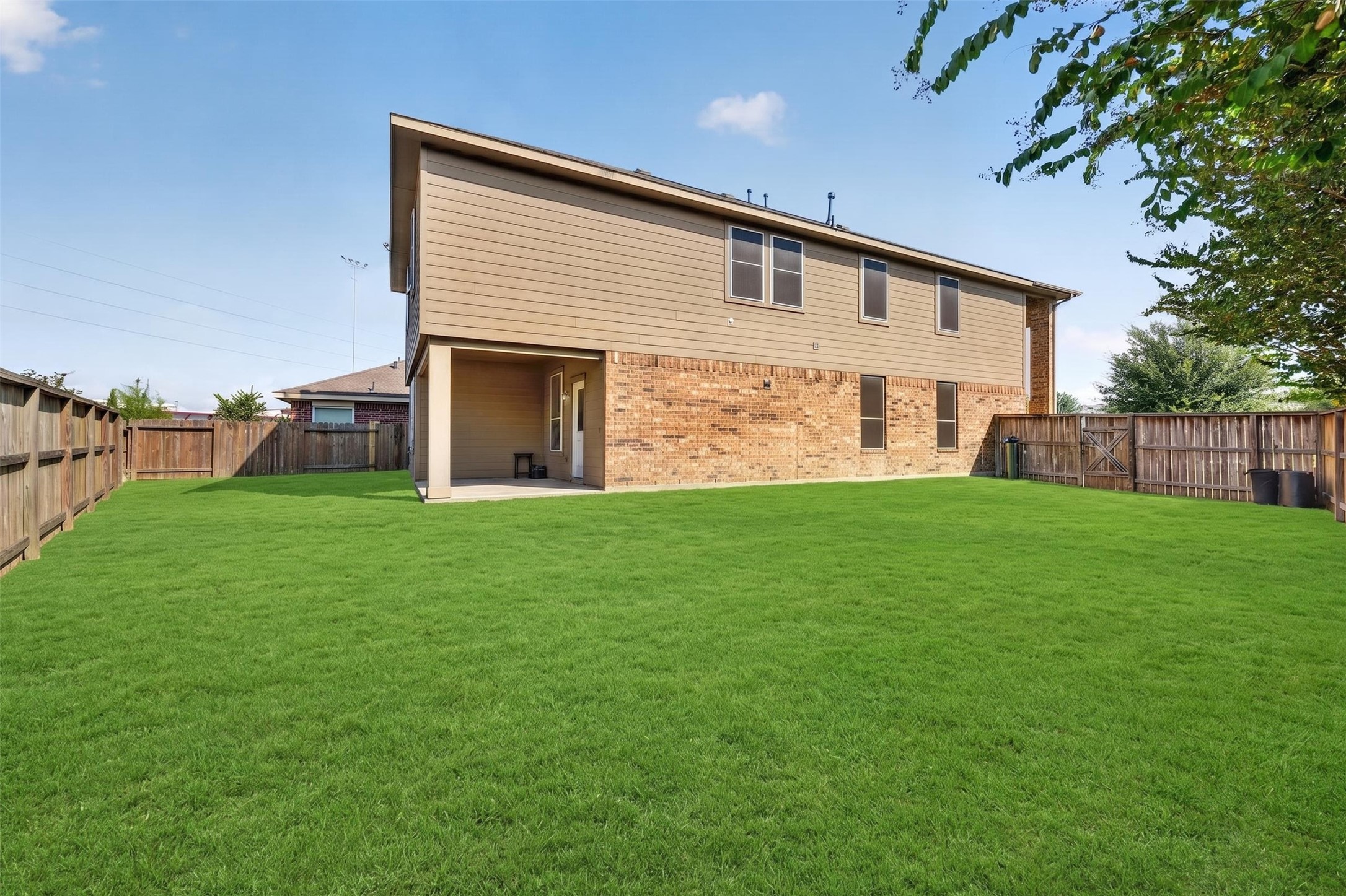 2403 Summers Glen Court Property Photo 43