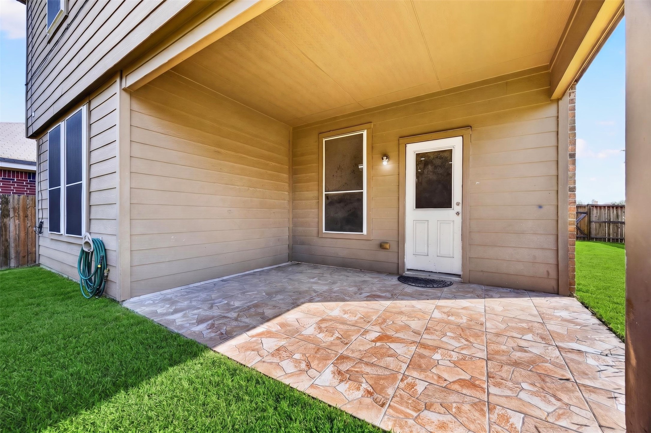 2403 Summers Glen Court Property Photo 45