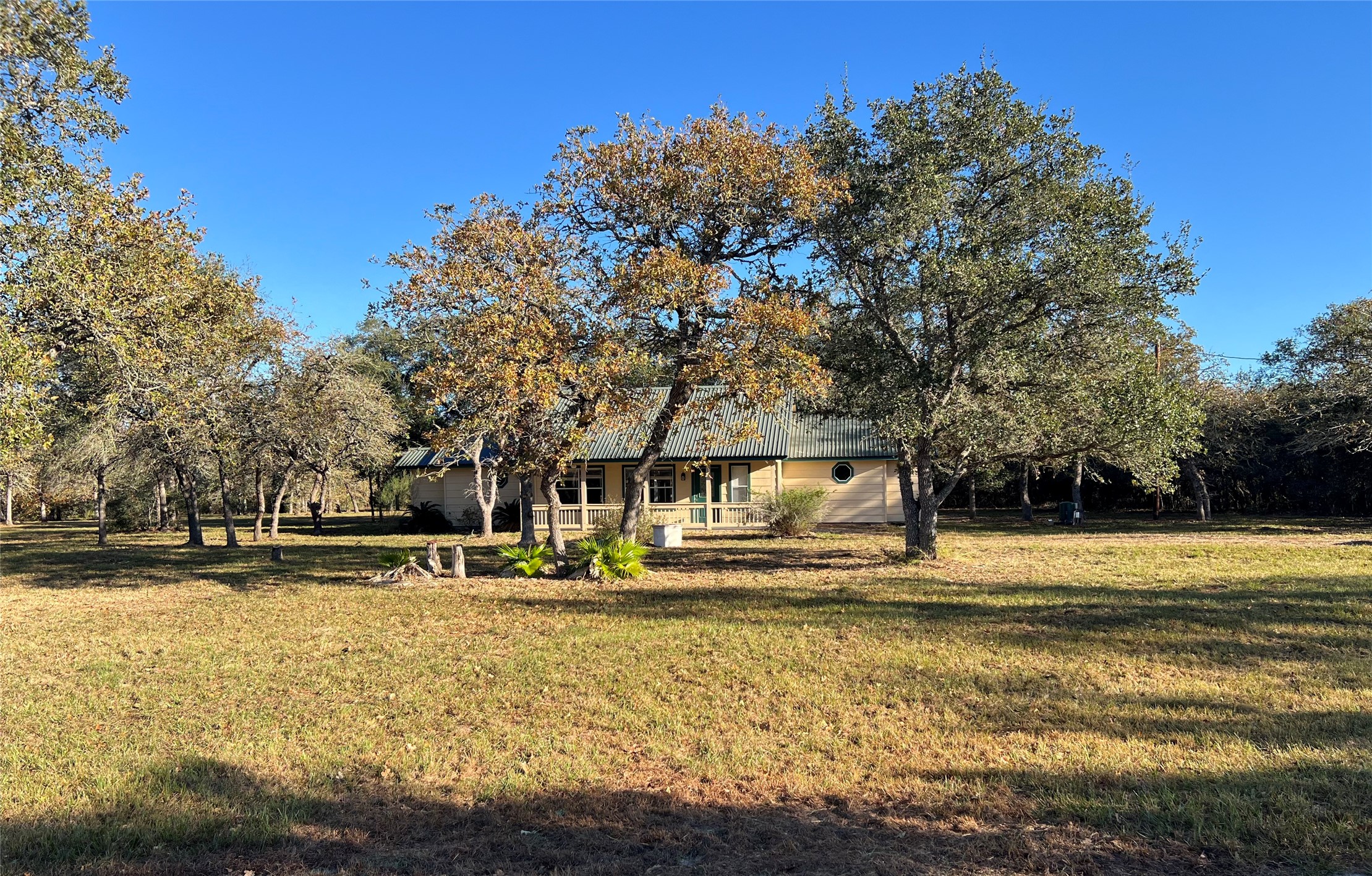 1003 Reeves Road Property Photo 1