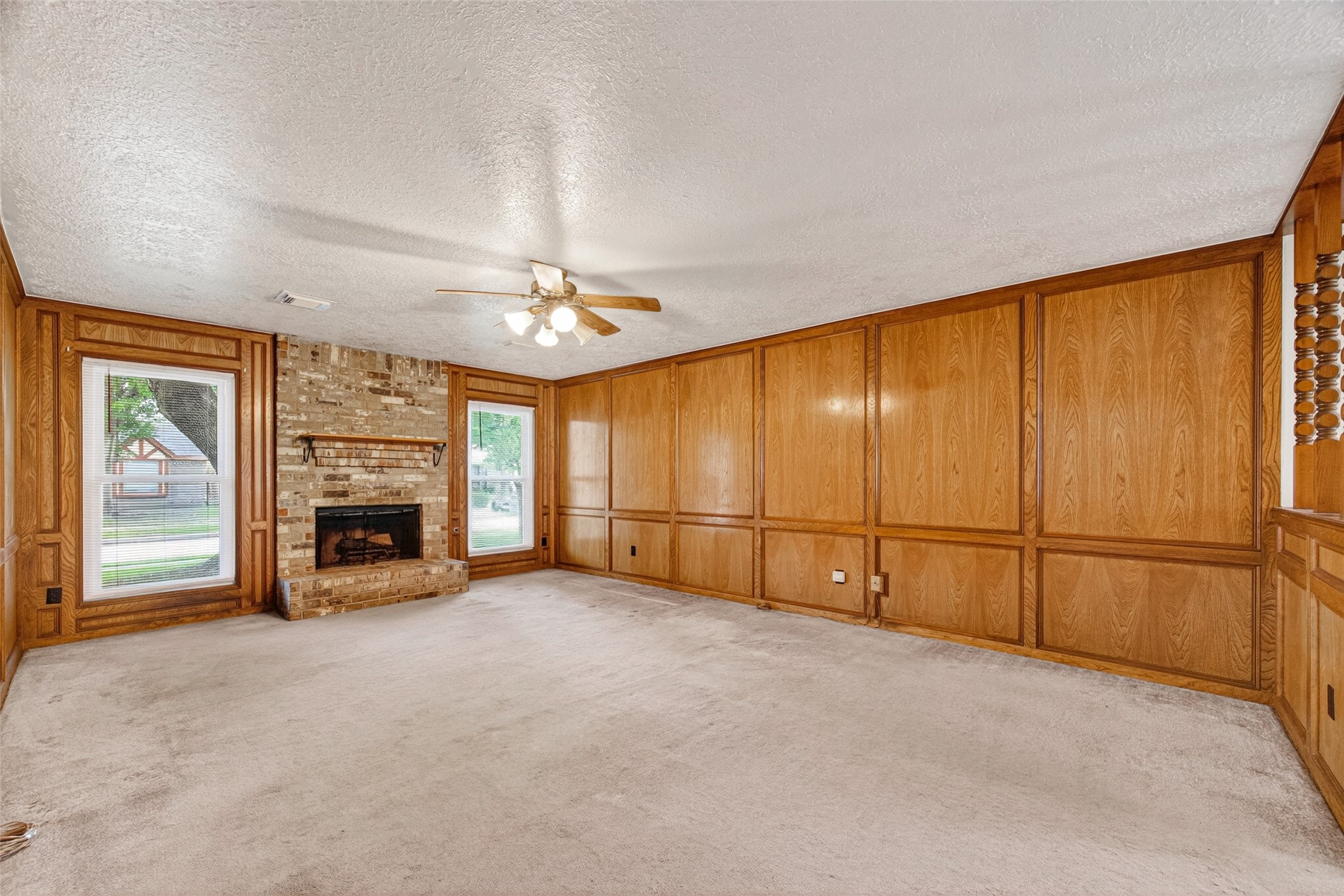 4214 Parkland Street Property Photo 5
