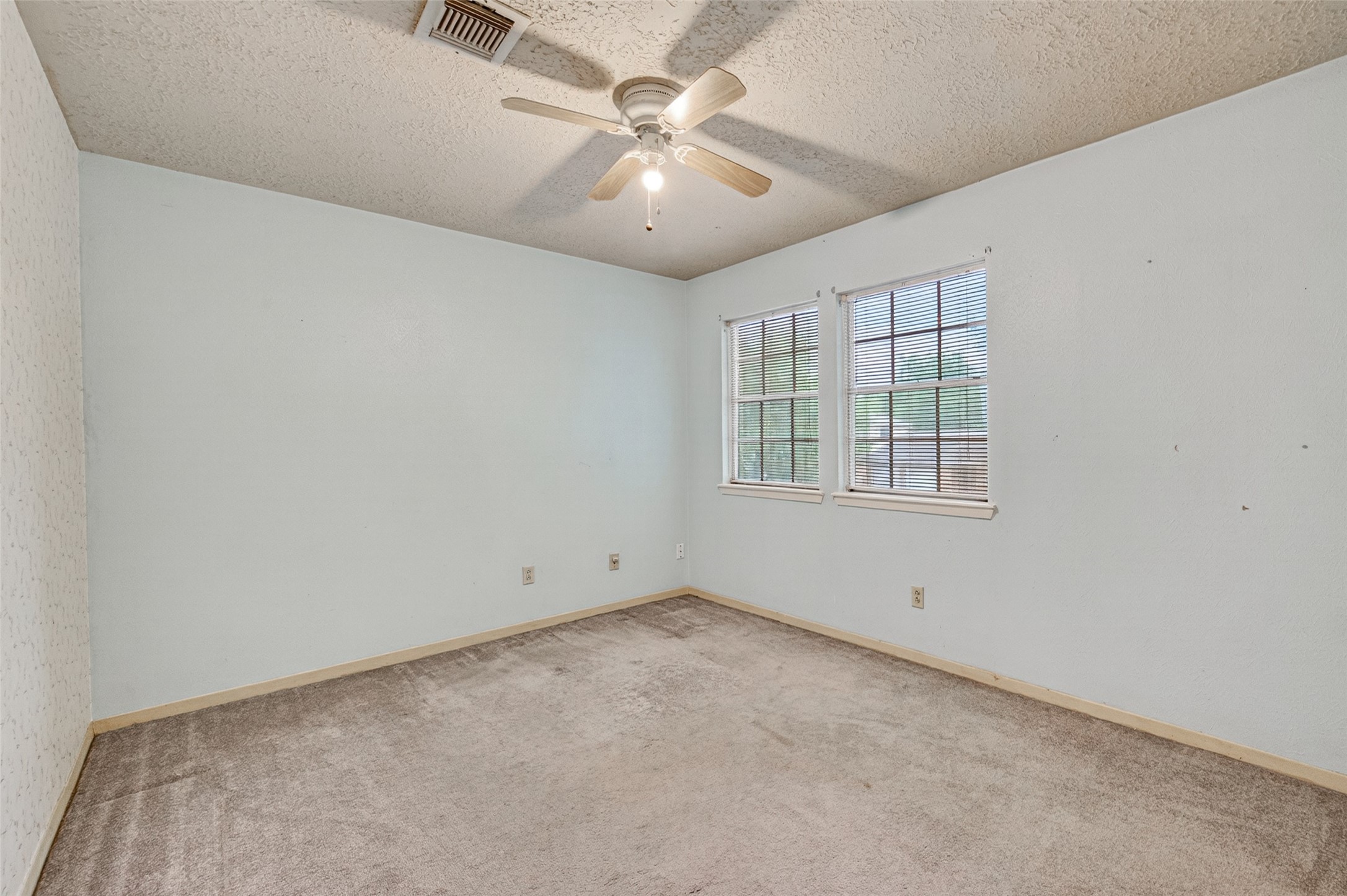 4214 Parkland Street Property Photo 27