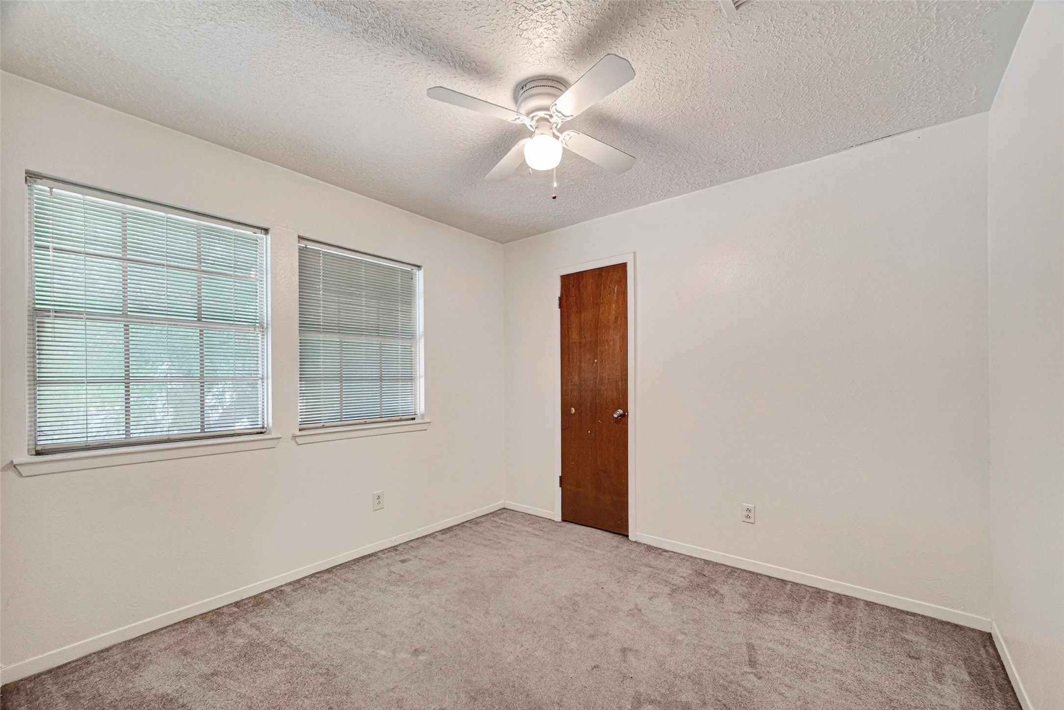 4214 Parkland Street Property Photo 28