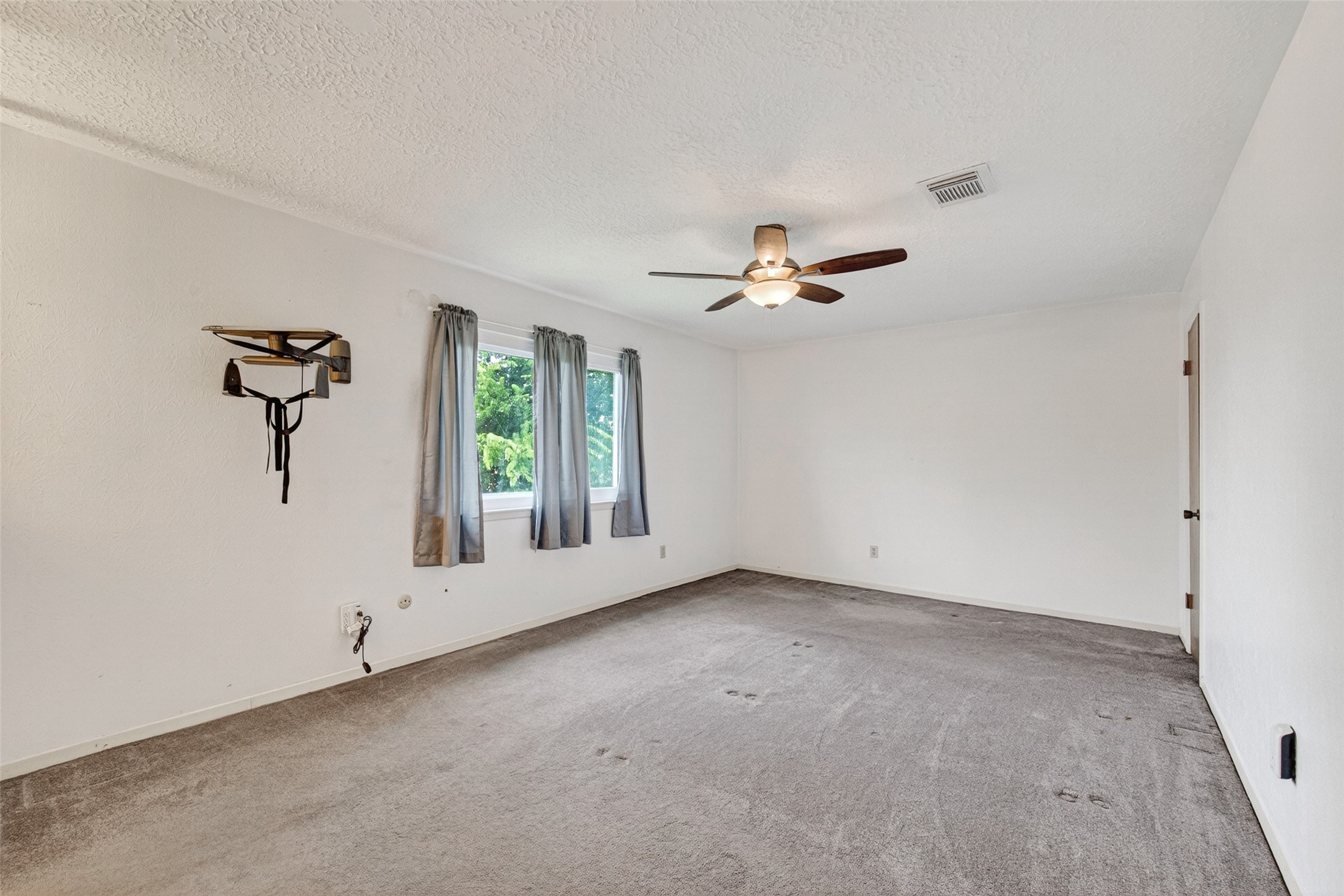 4214 Parkland Street Property Photo 31