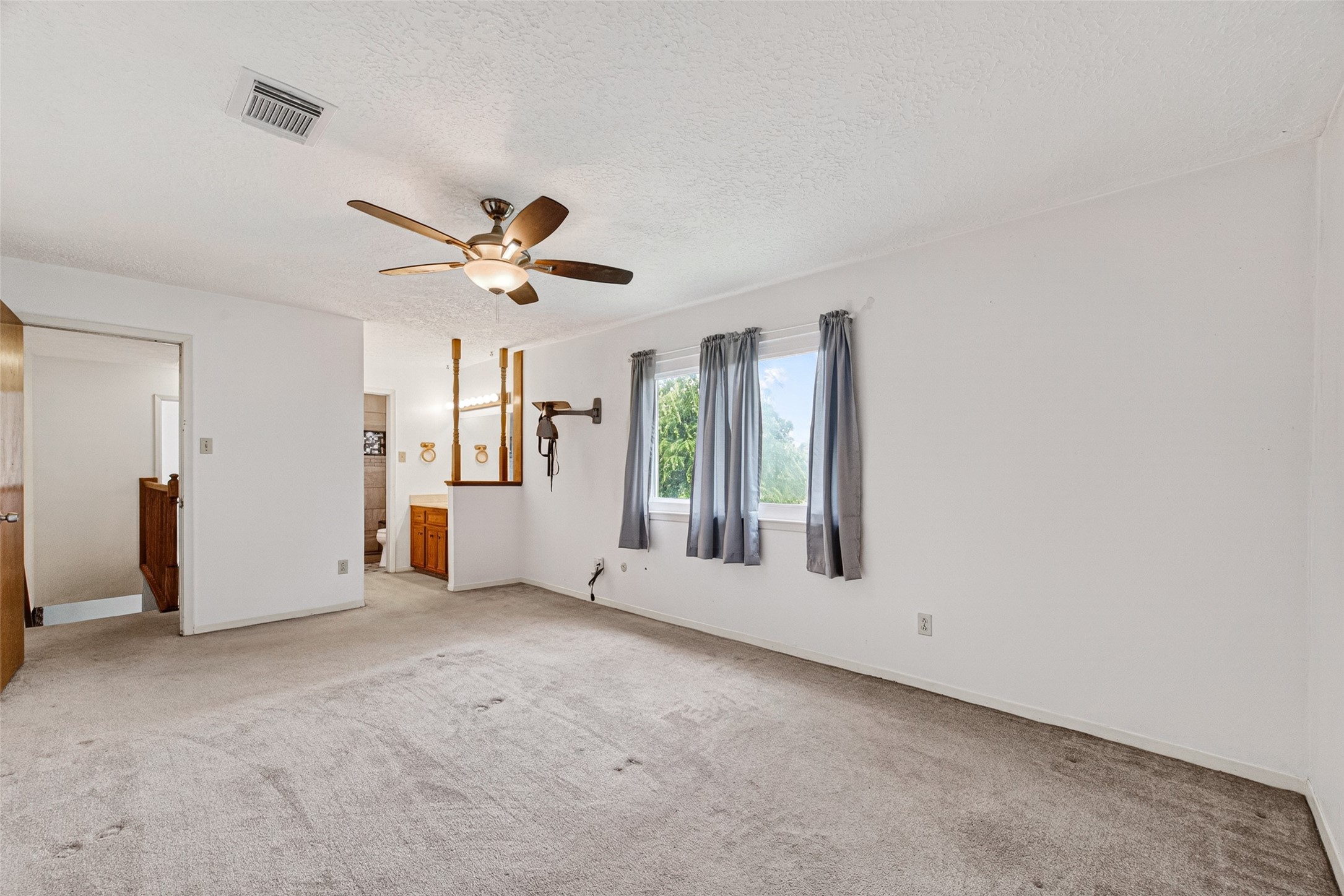 4214 Parkland Street Property Photo 32