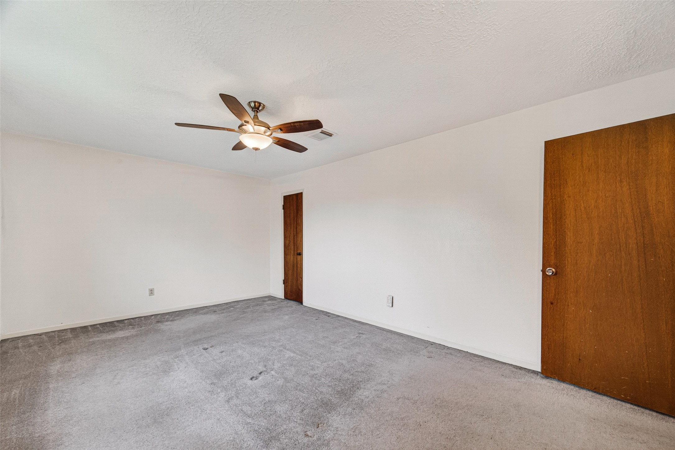4214 Parkland Street Property Photo 34