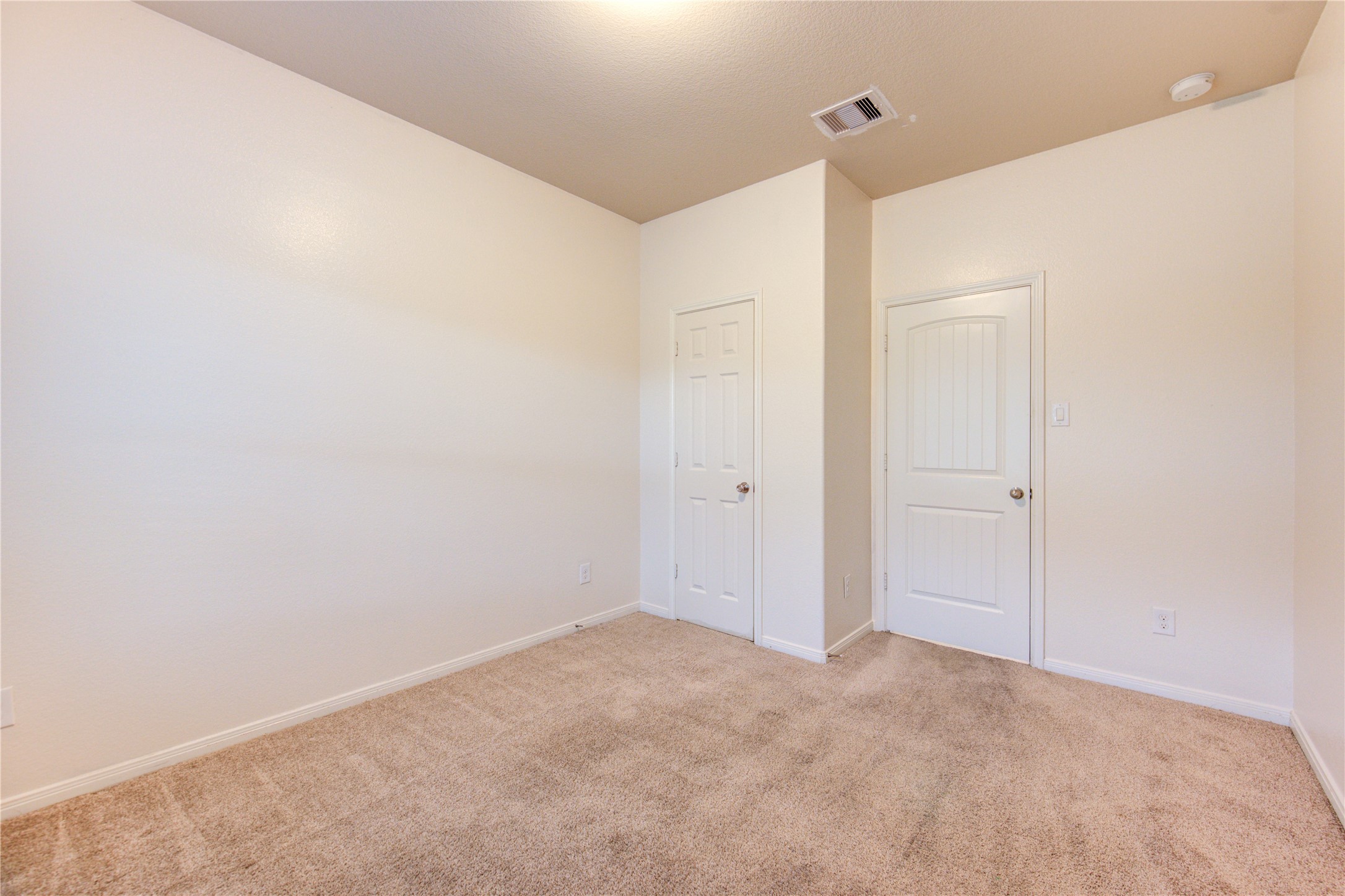 734 Mill Spring Court Property Photo 7
