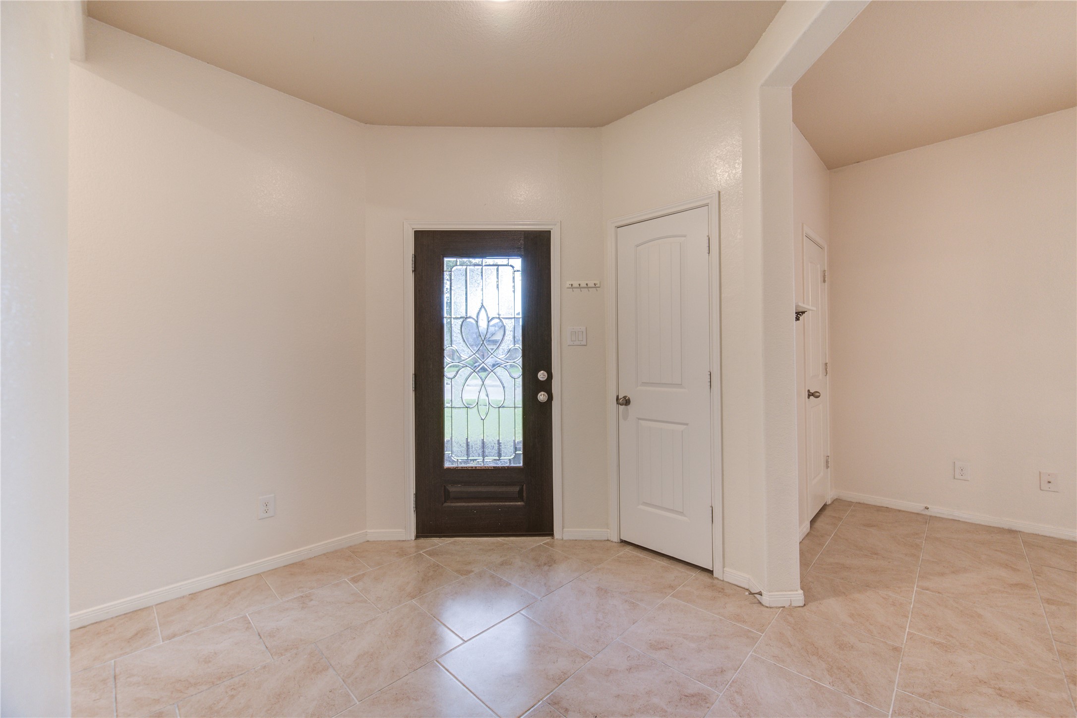 734 Mill Spring Court Property Photo 12
