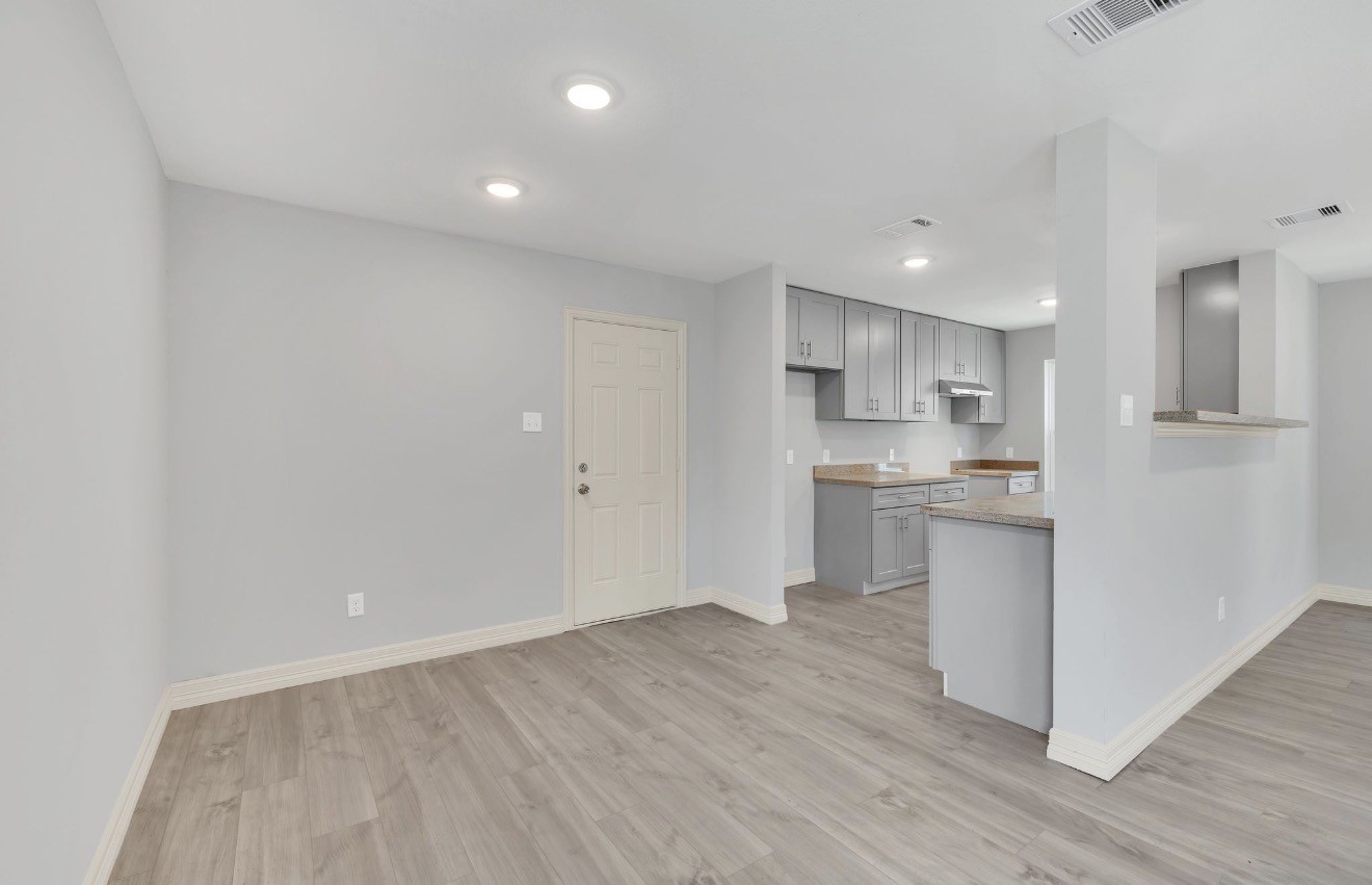 127 Egret Canal N Property Photo 11