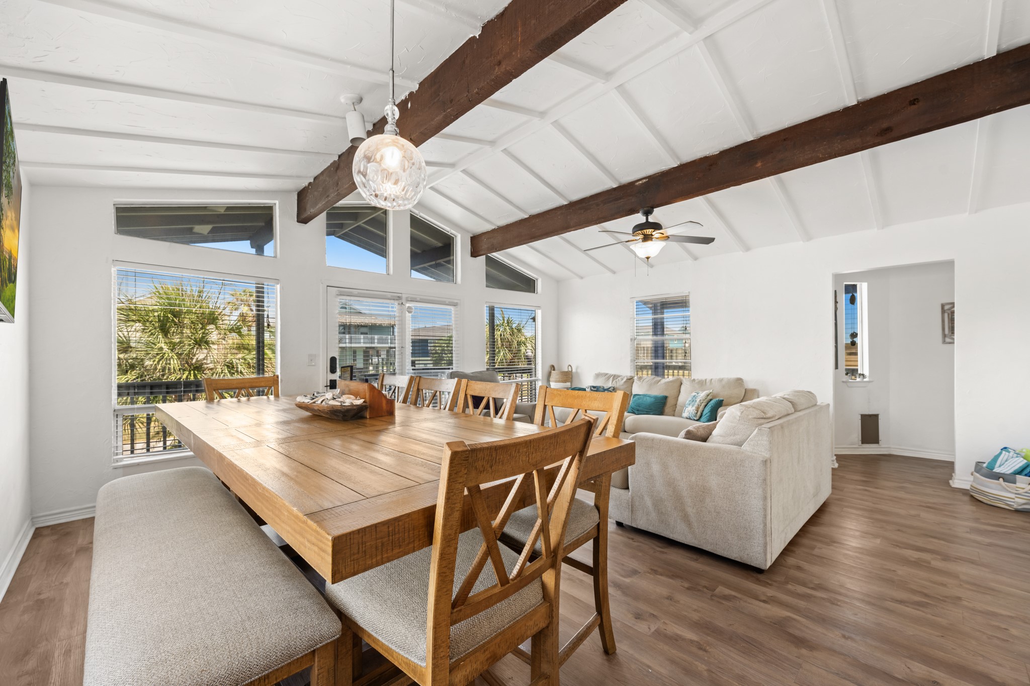 12927 Buccaneer Parkway Property Photo 10