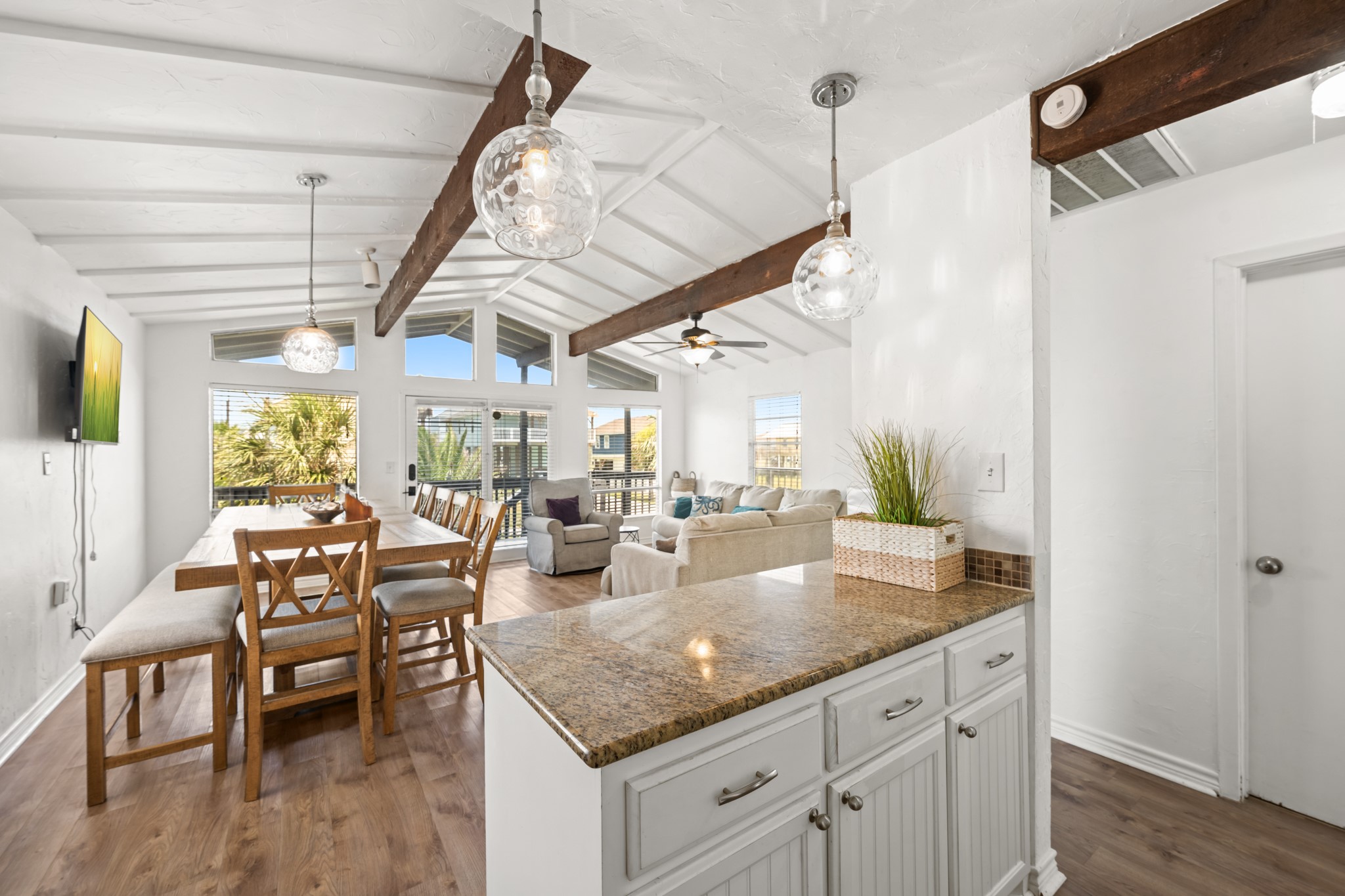 12927 Buccaneer Parkway Property Photo 14