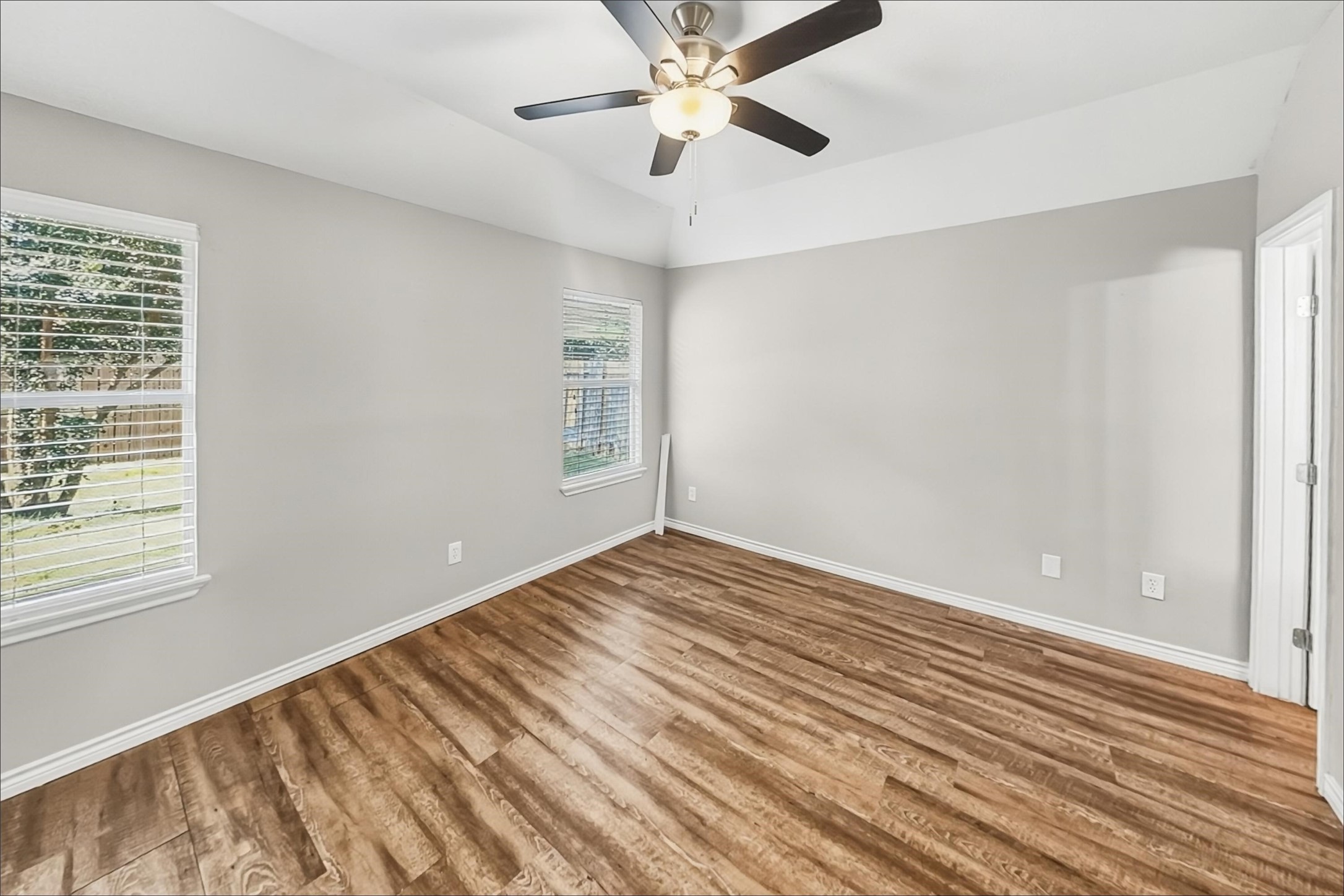13319 Ambrosa Drive Property Photo 7