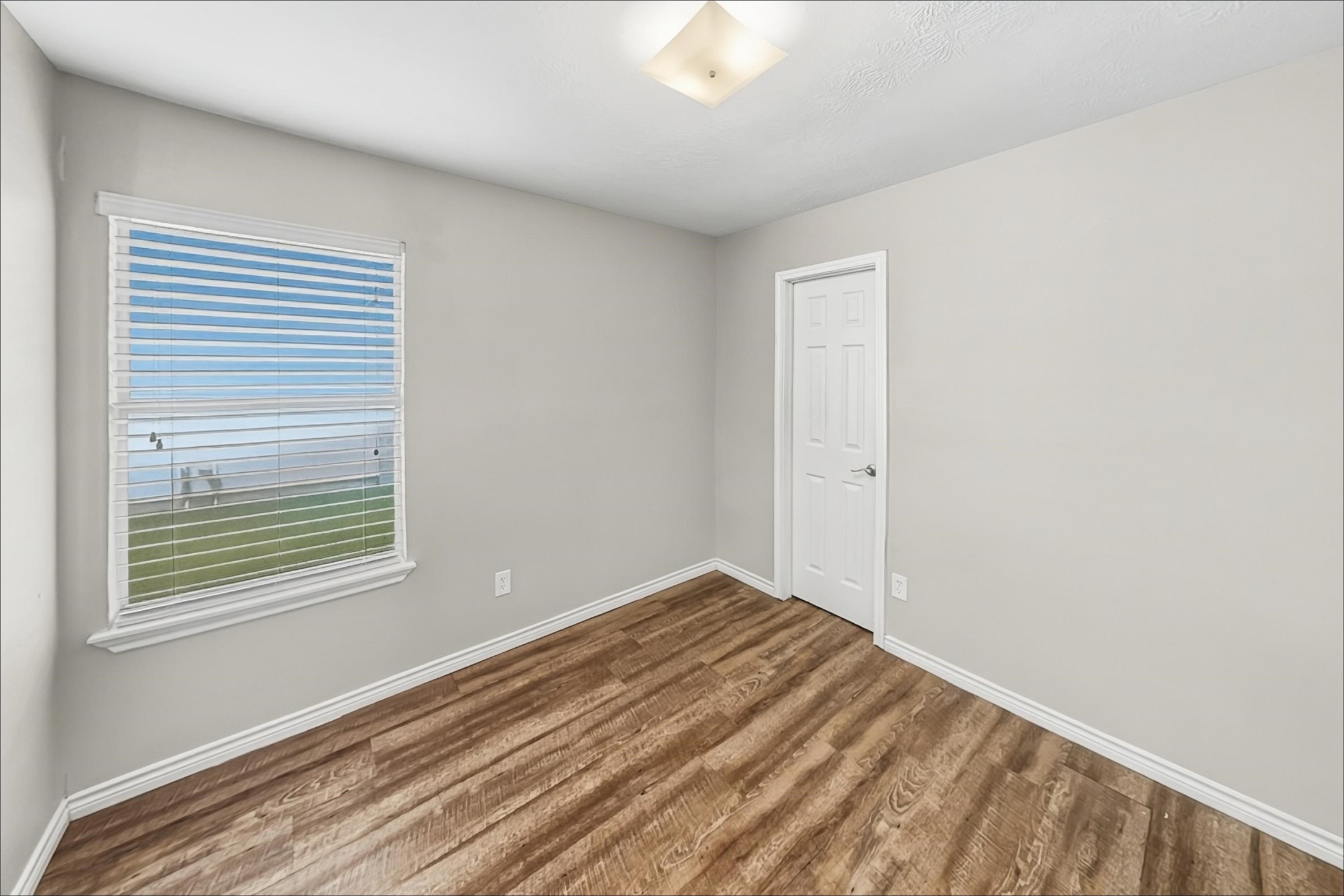 13319 Ambrosa Drive Property Photo 13