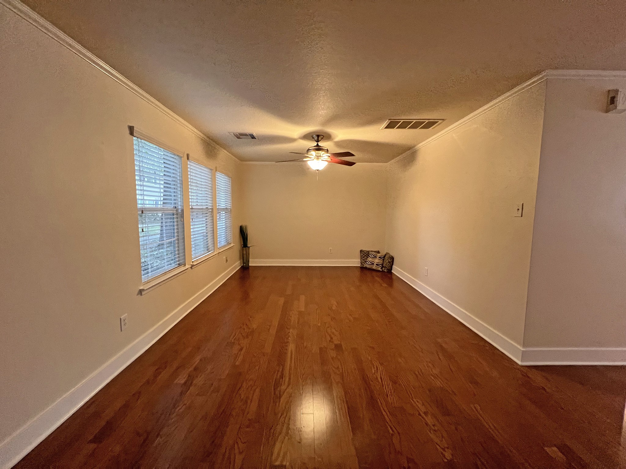26877 Haileys Manor Property Photo 7