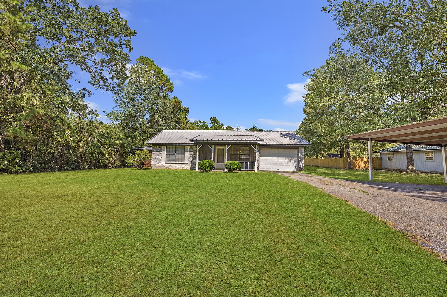 814 Evans Gann Road Property Photo 2