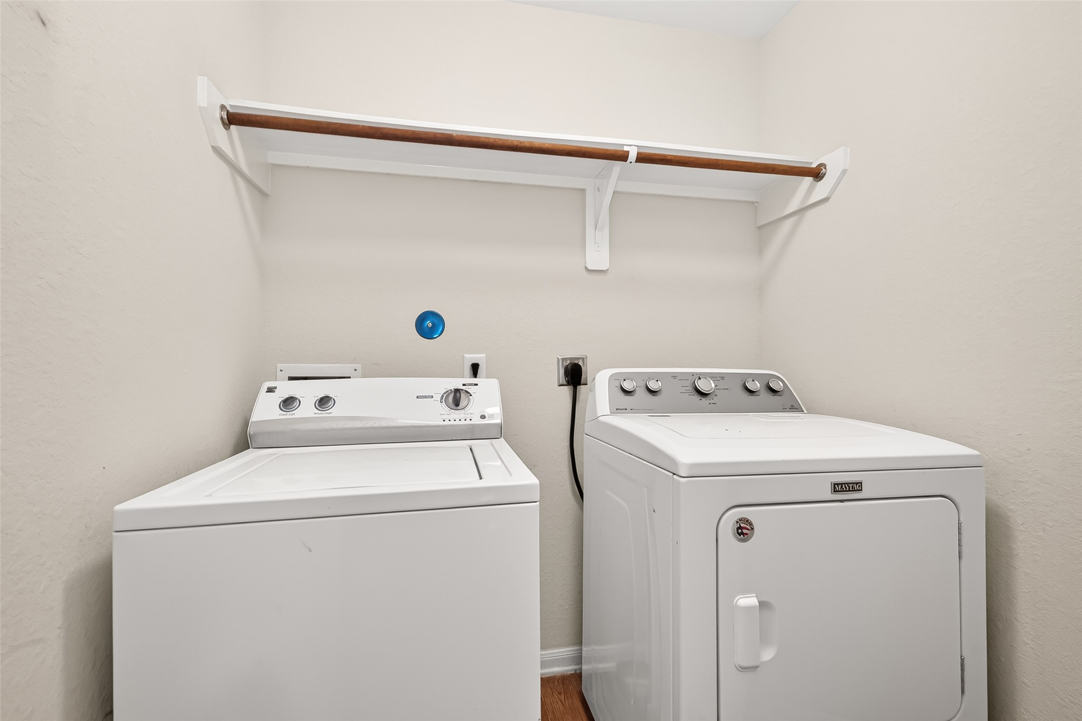 9909 Kingfisher Drive Property Photo 18