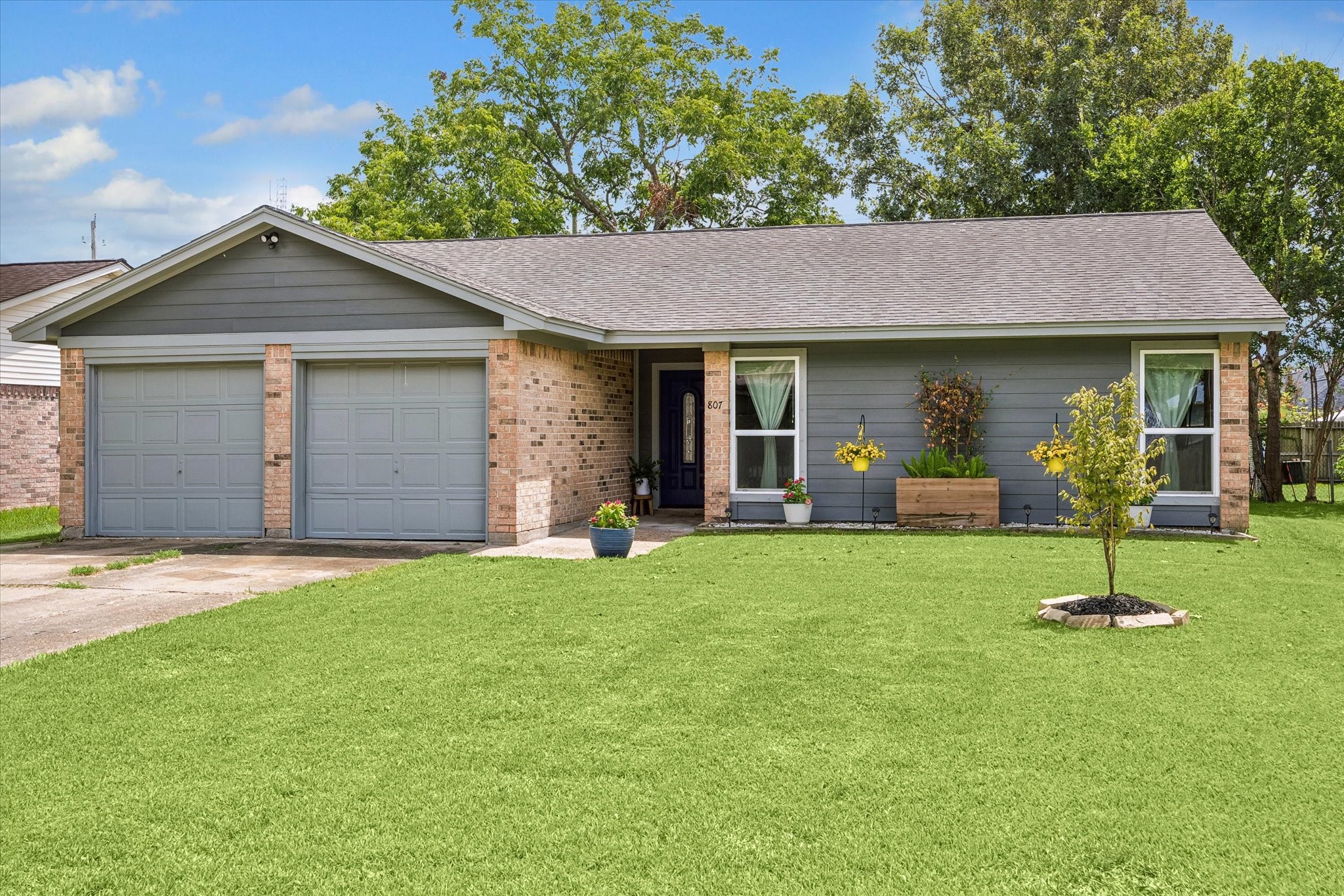 807 W Galveston Street Property Photo 4
