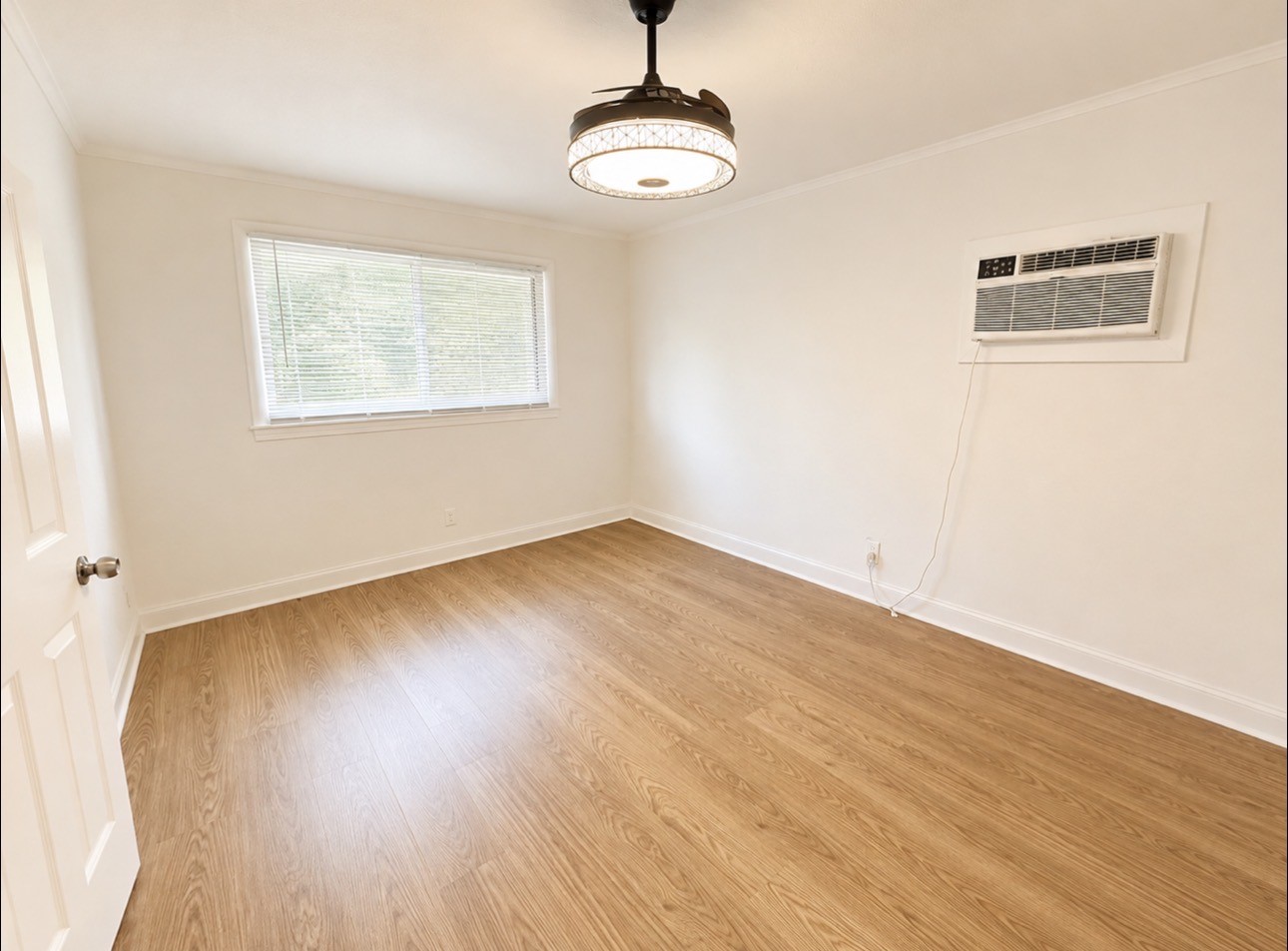 5526 Stonewall Street C Property Photo 6