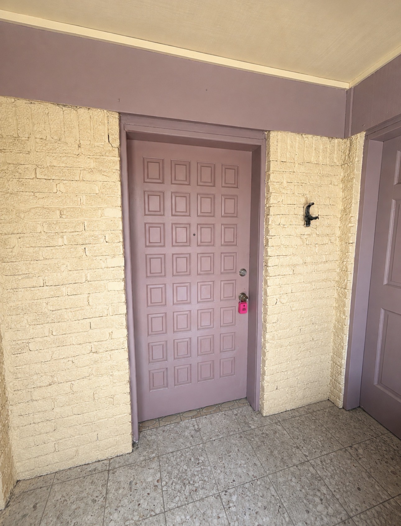 5526 Stonewall Street C Property Photo 10