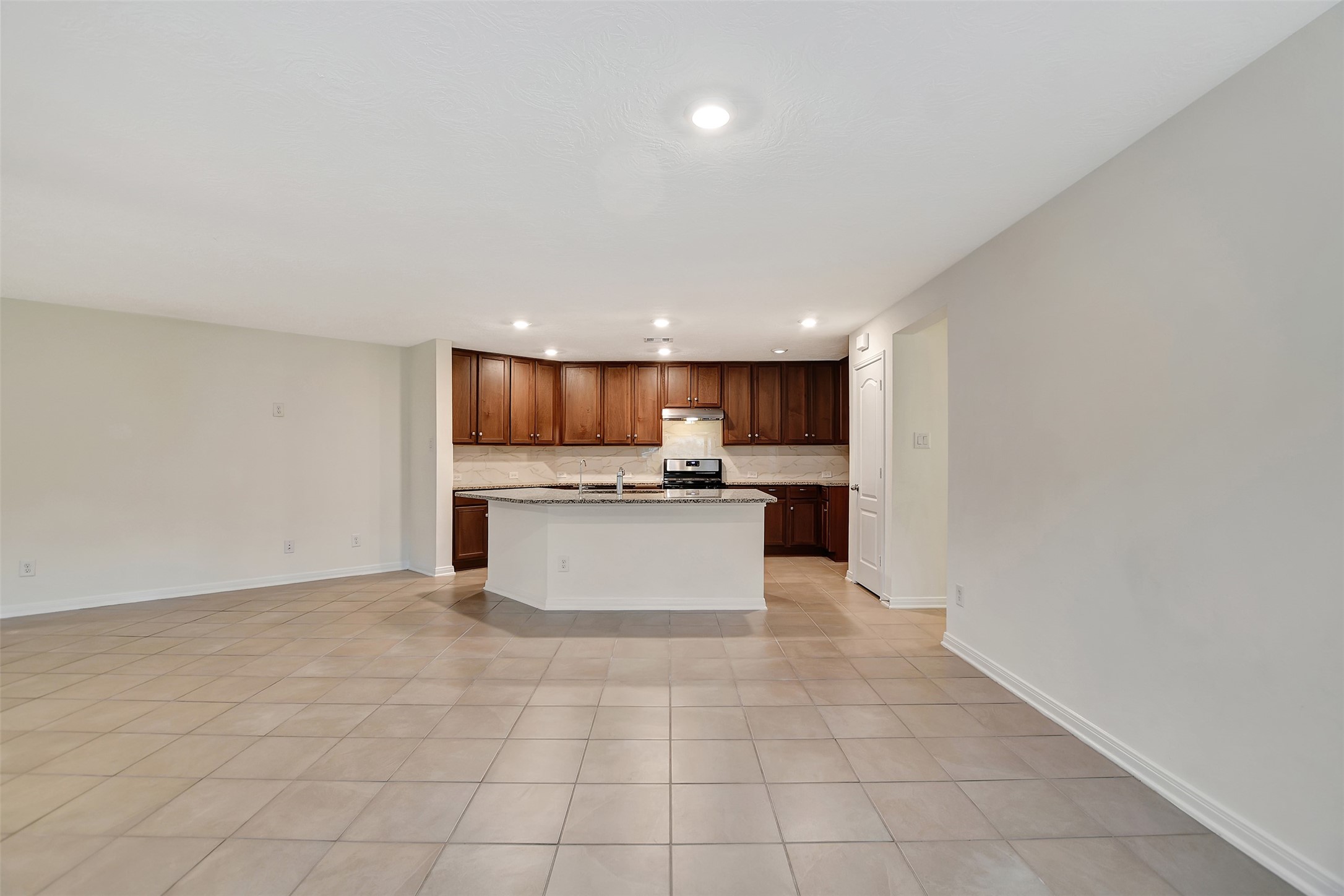 9403 Castillo Court Property Photo 8