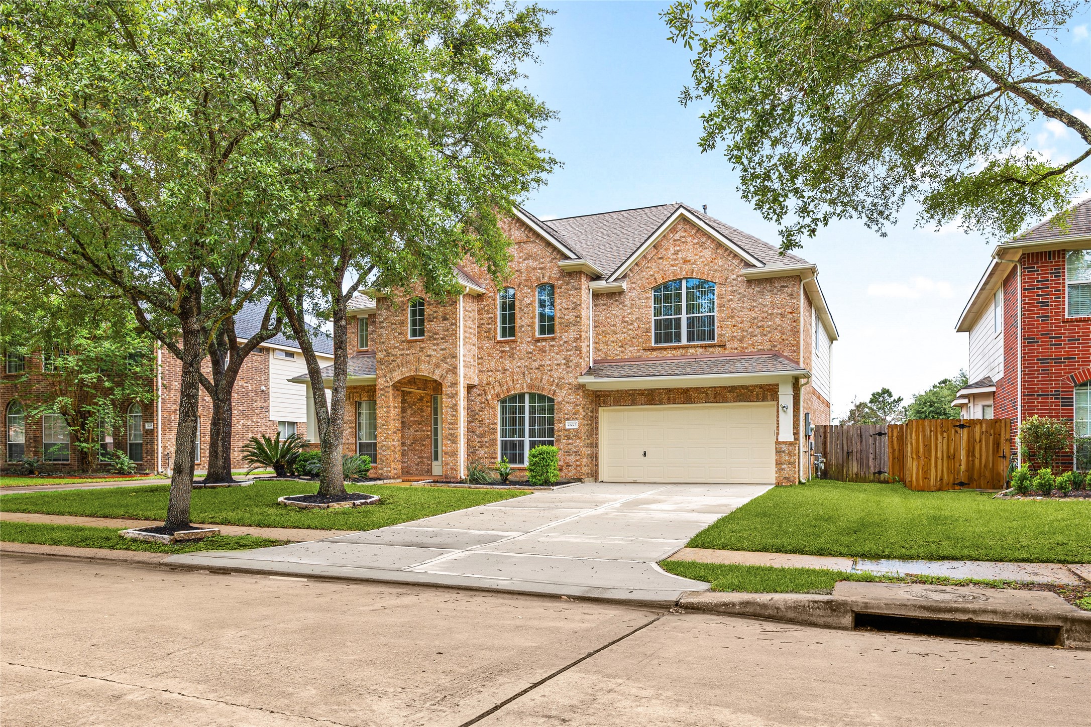 21223 Granite Trail Lane Property Photo 1
