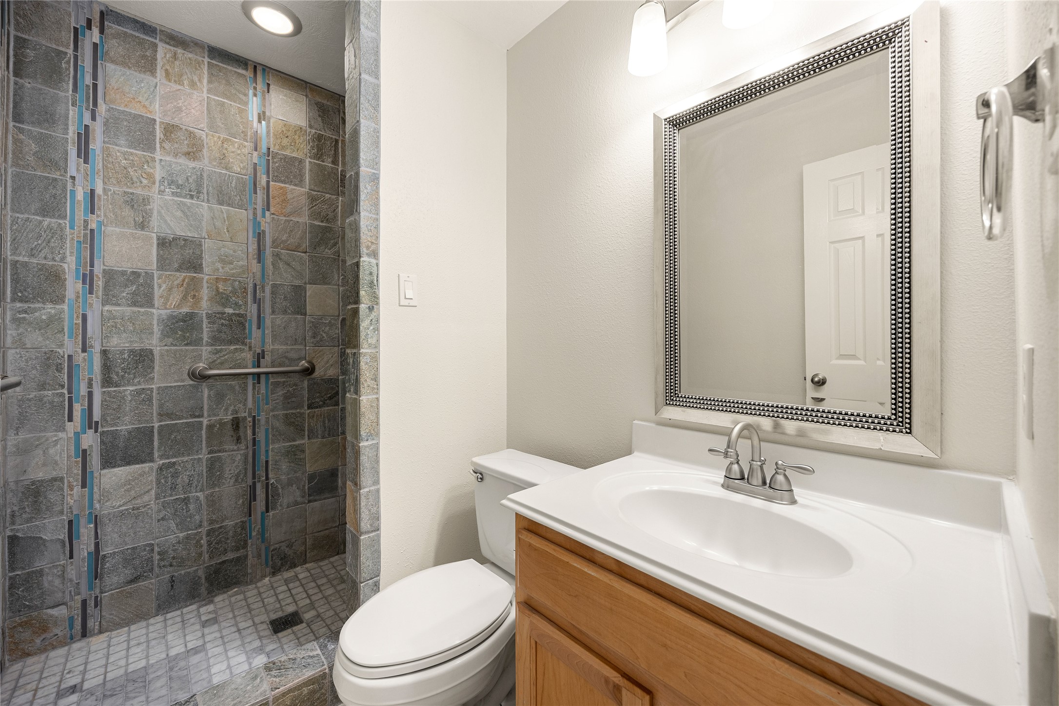 21223 Granite Trail Lane Property Photo 21