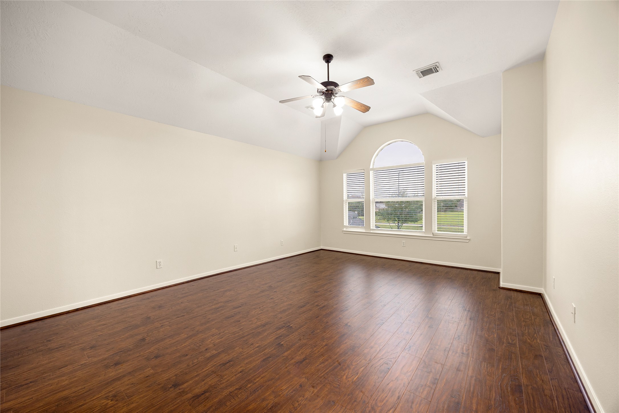 21223 Granite Trail Lane Property Photo 31