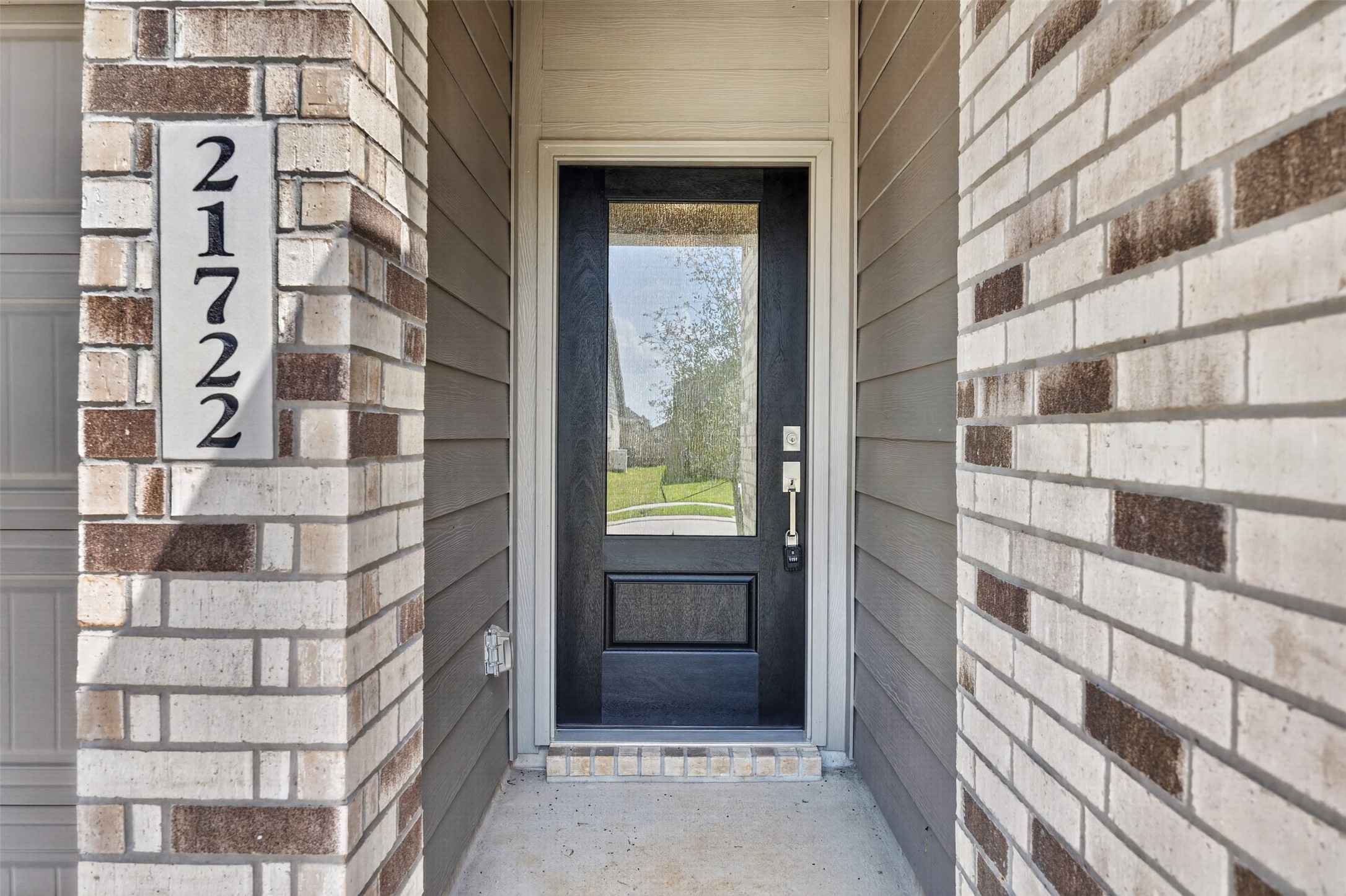 21722 Willow River Canyon Lane Property Photo 3