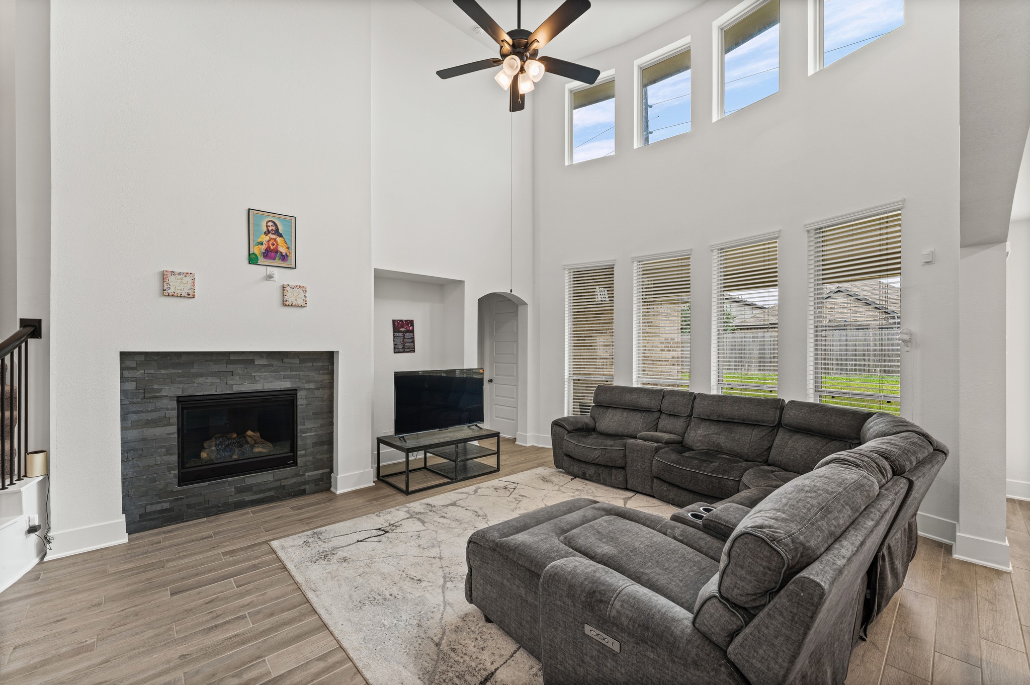 10427 Rigel Ridge Way Property Photo 14