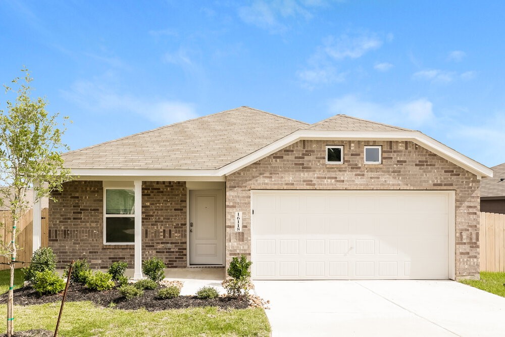 16118 Hatton Drive Property Photo 1
