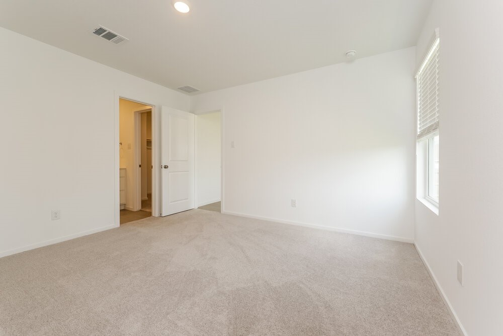 16118 Hatton Drive Property Photo 10