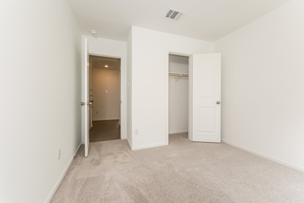 16118 Hatton Drive Property Photo 14