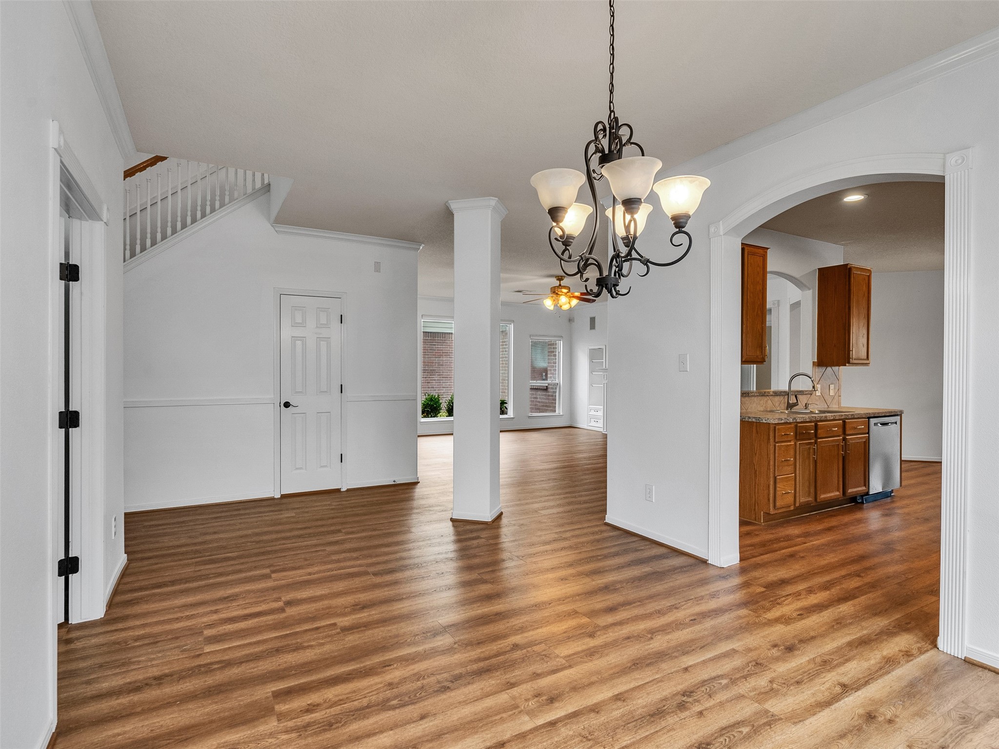 9915 Valance Way Property Photo 12