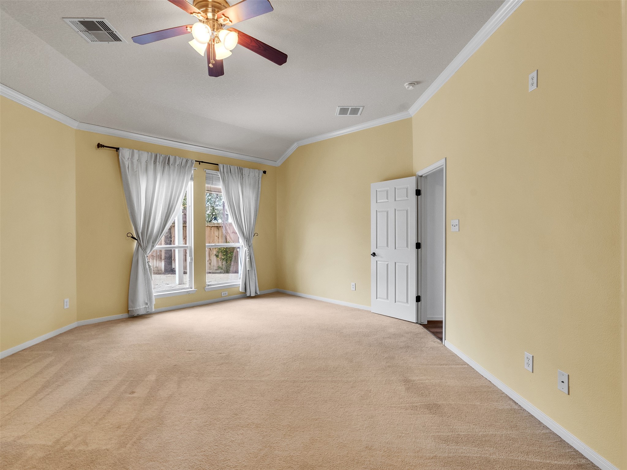 9915 Valance Way Property Photo 17