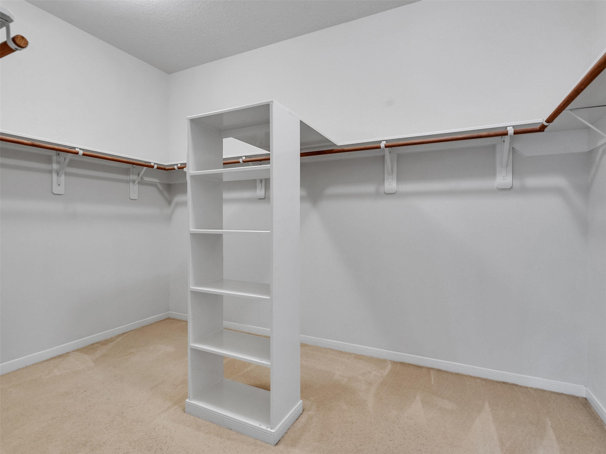 9915 Valance Way Property Photo 19