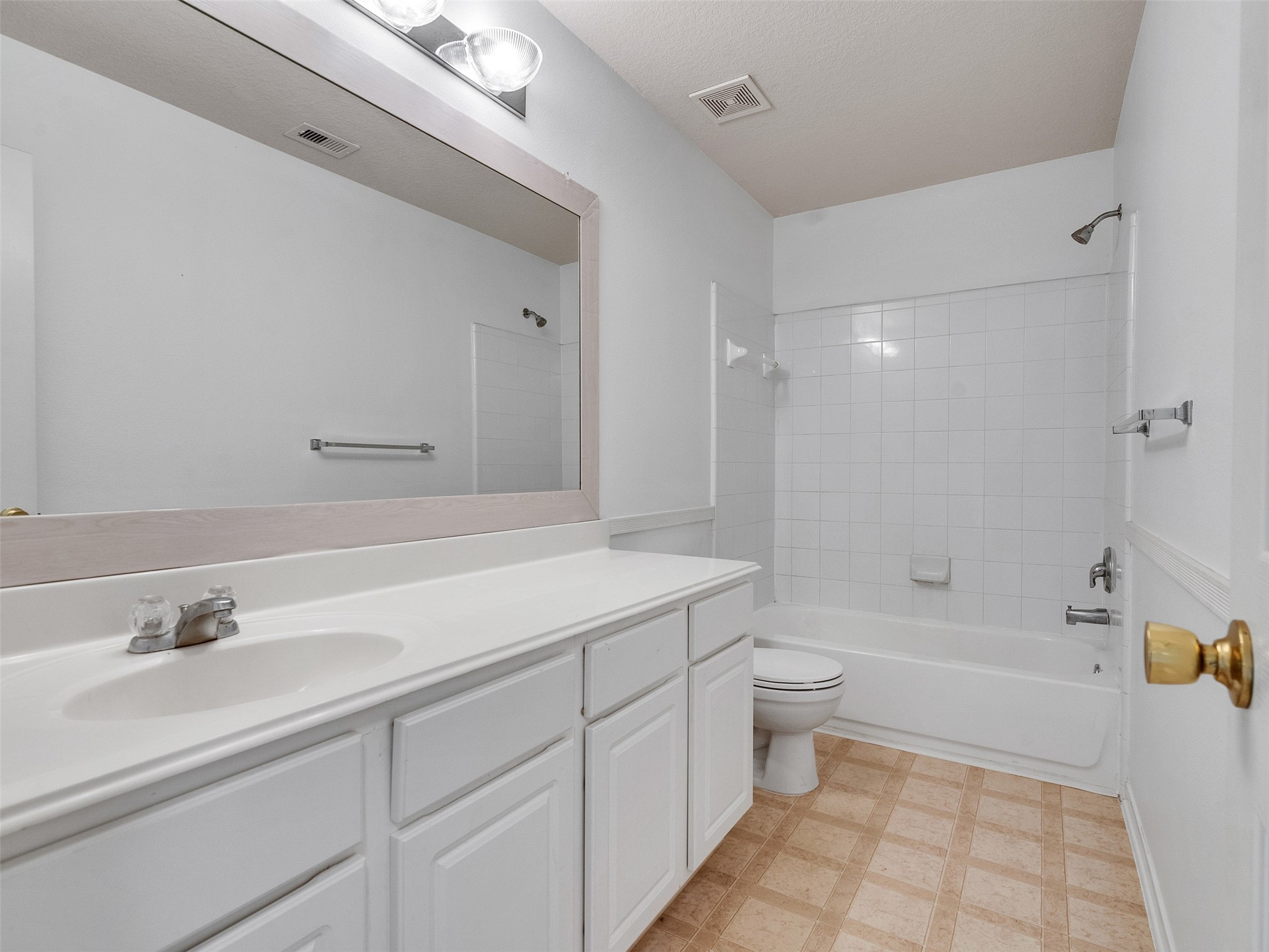 9915 Valance Way Property Photo 25