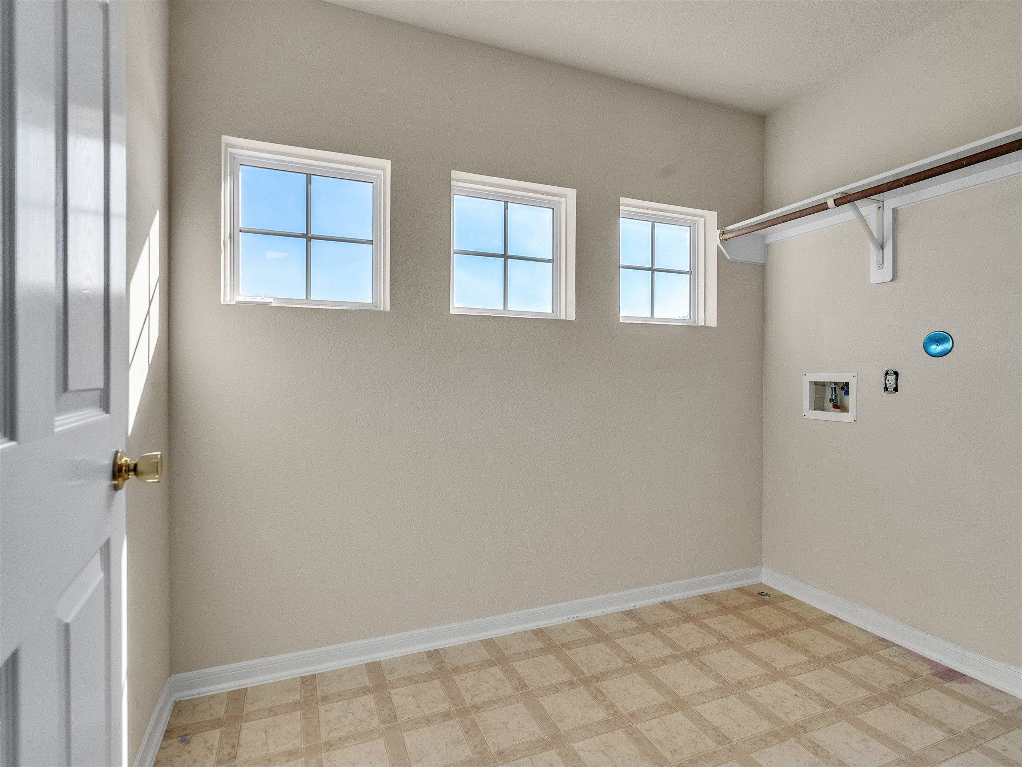 9915 Valance Way Property Photo 27