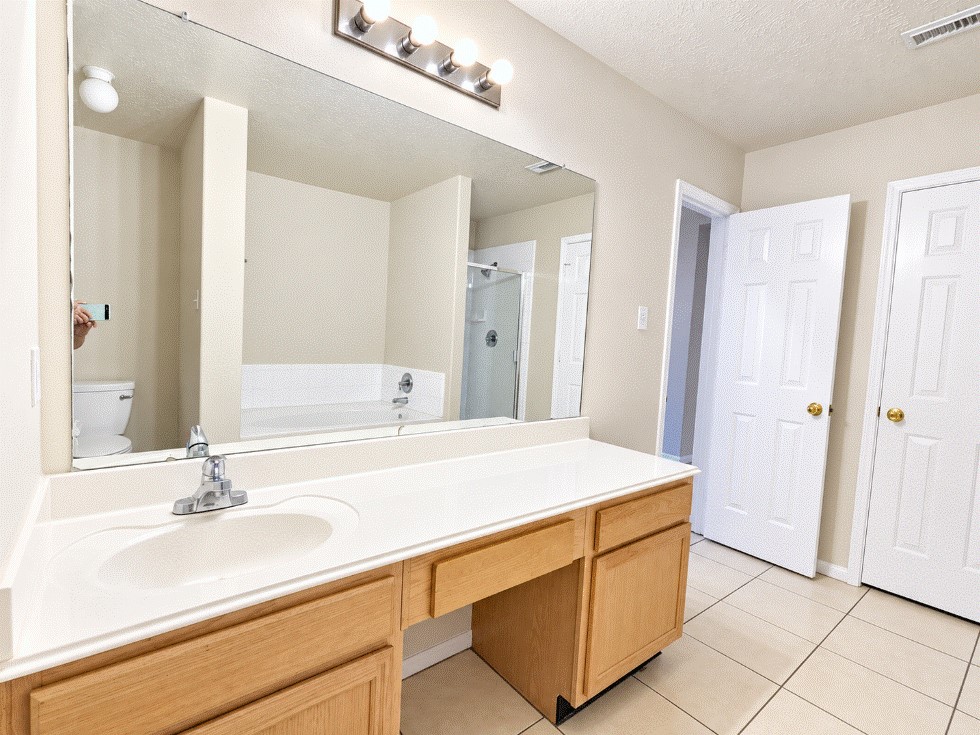 7015 Biton Drive Property Photo 12
