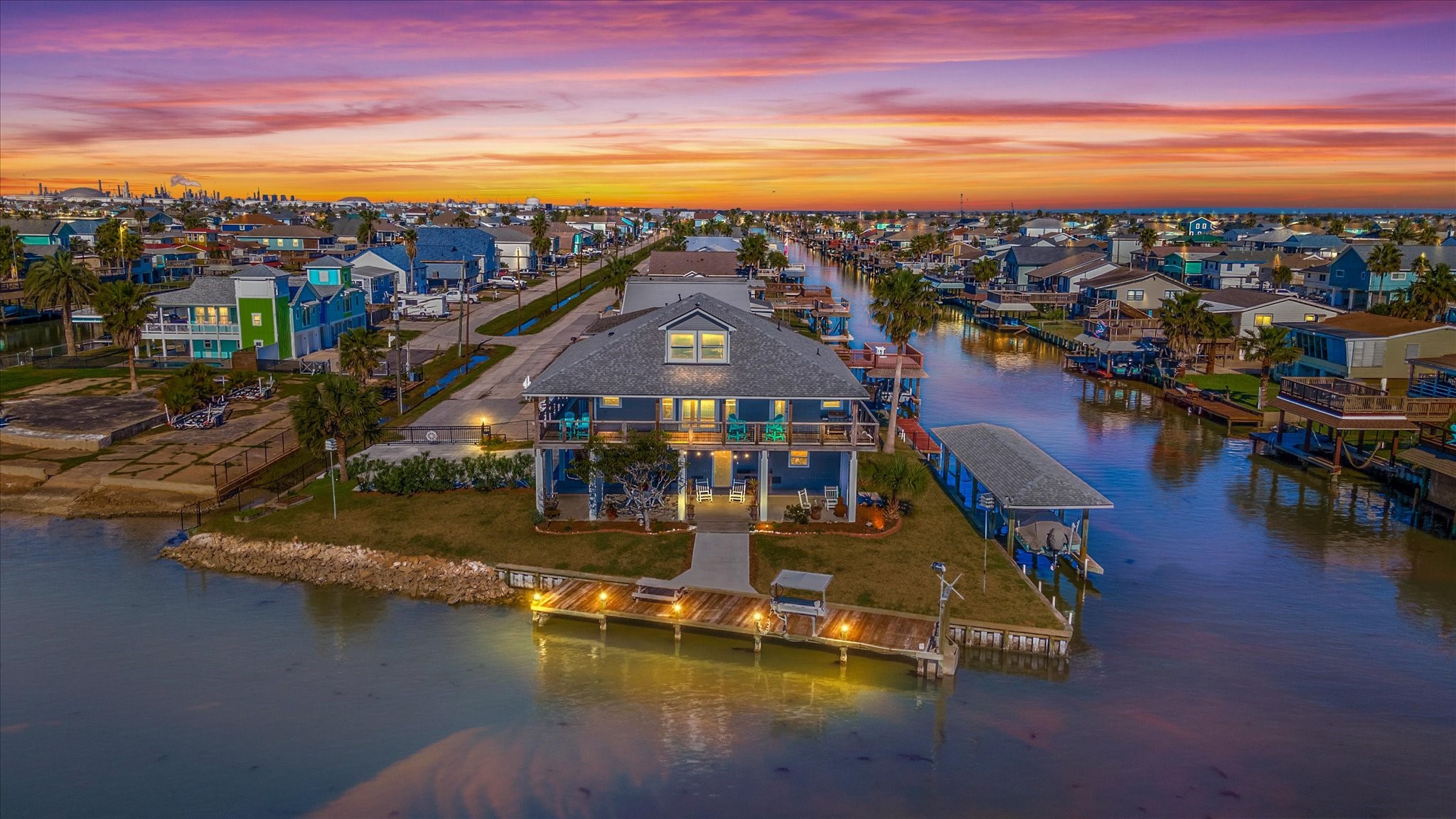 160 Tarpon Street Property Photo