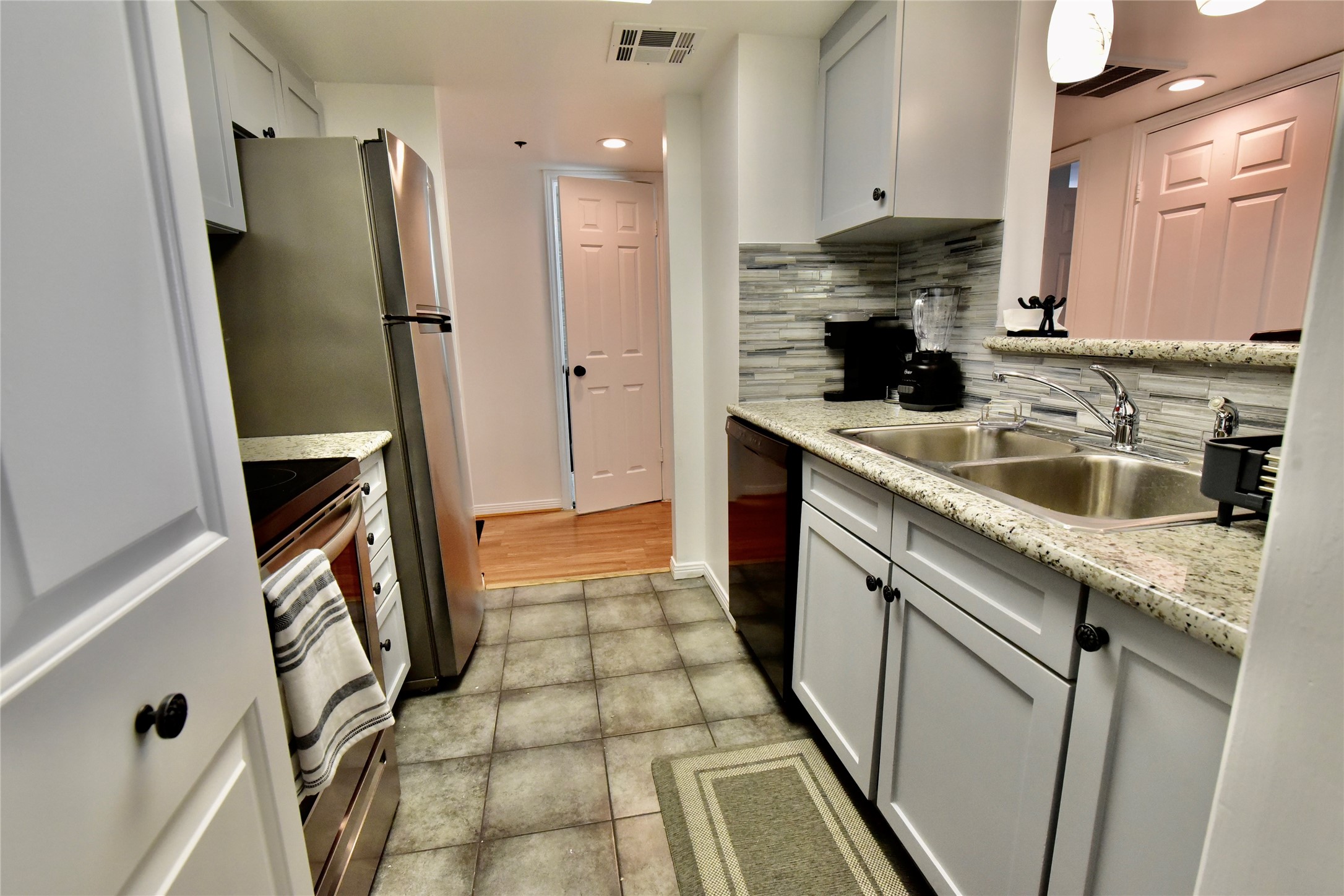 3525 Sage Road 701 Property Photo 11