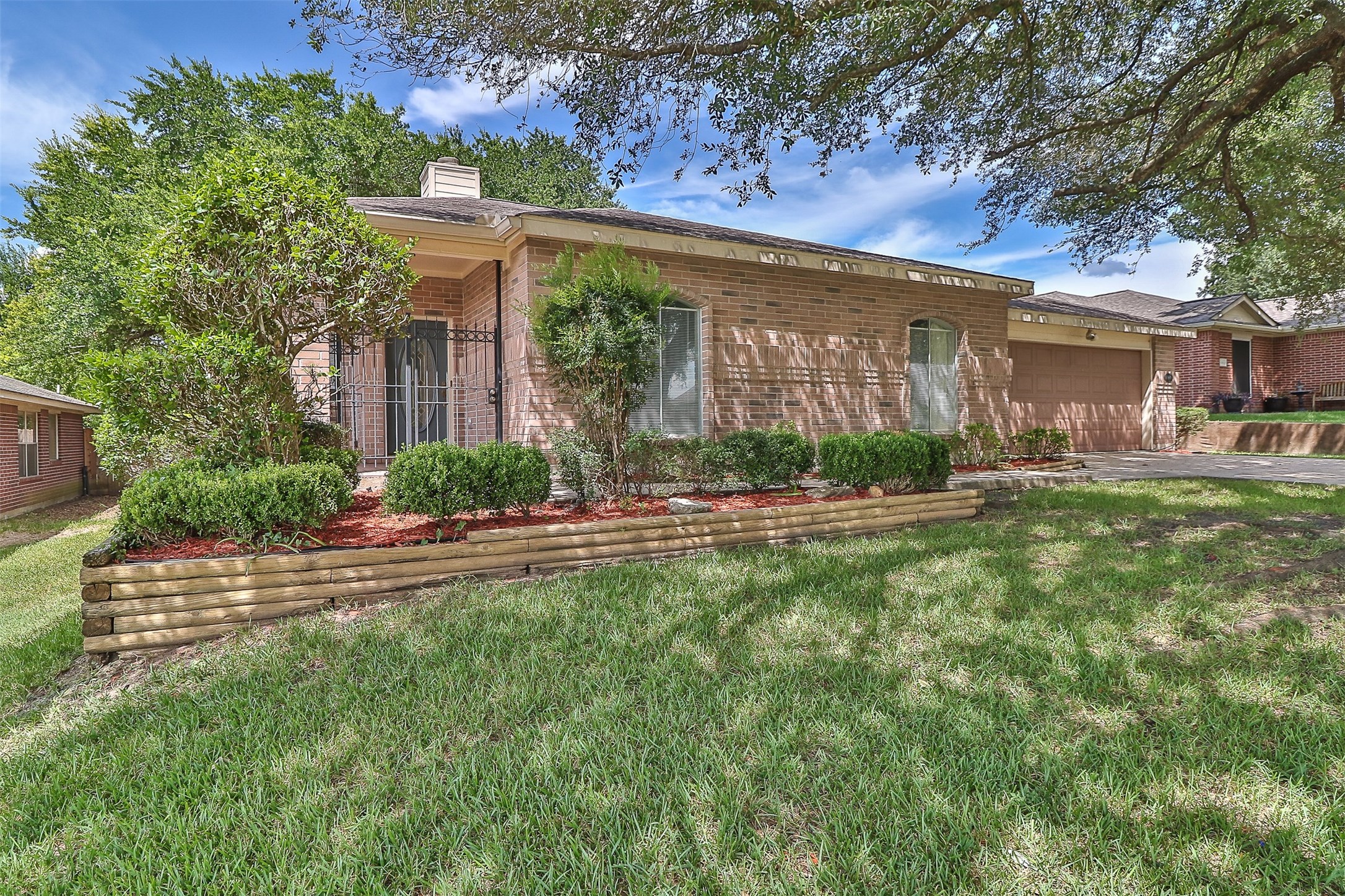 10910 Scenic Drive Property Photo 2
