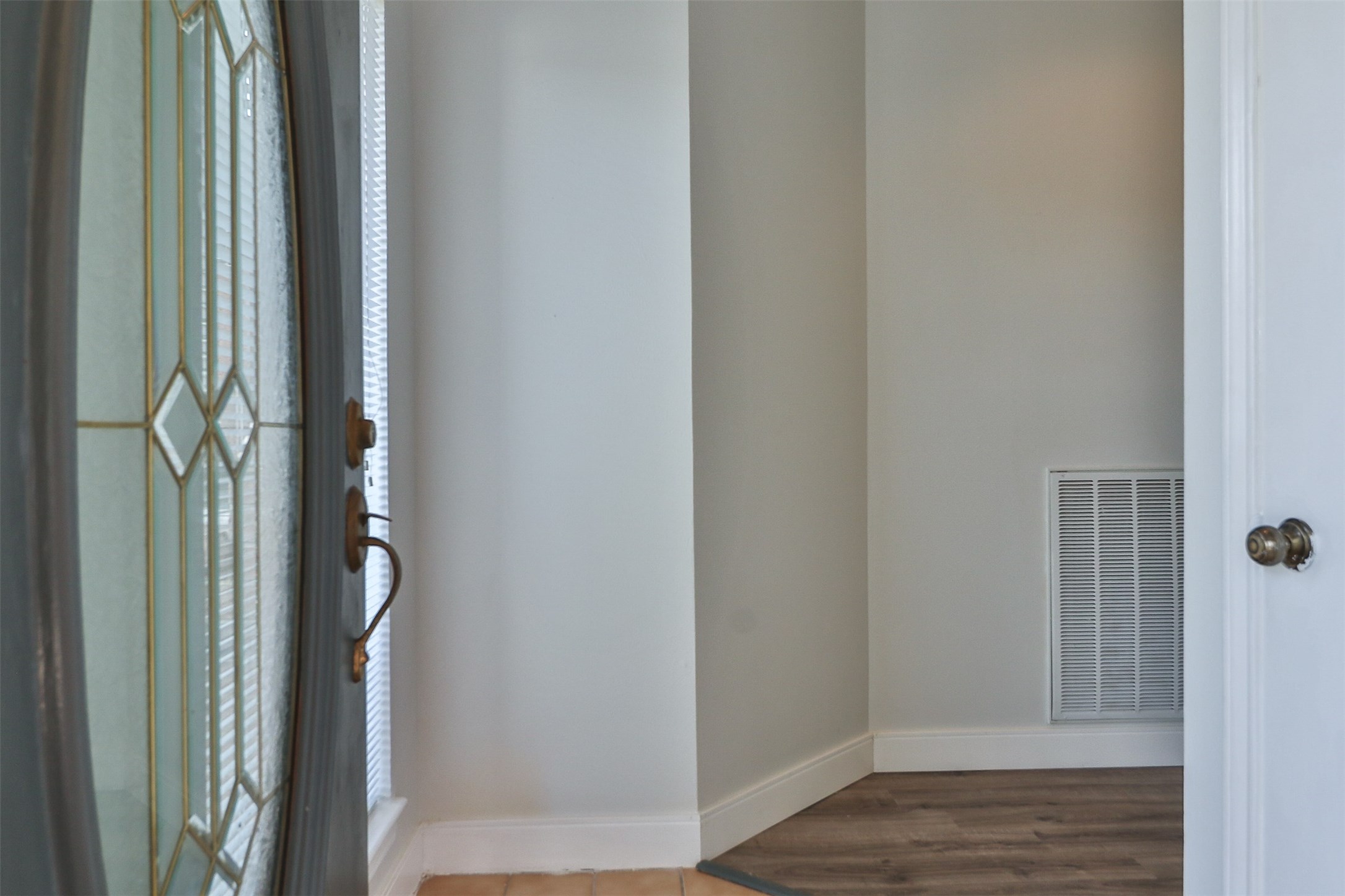 10910 Scenic Drive Property Photo 7