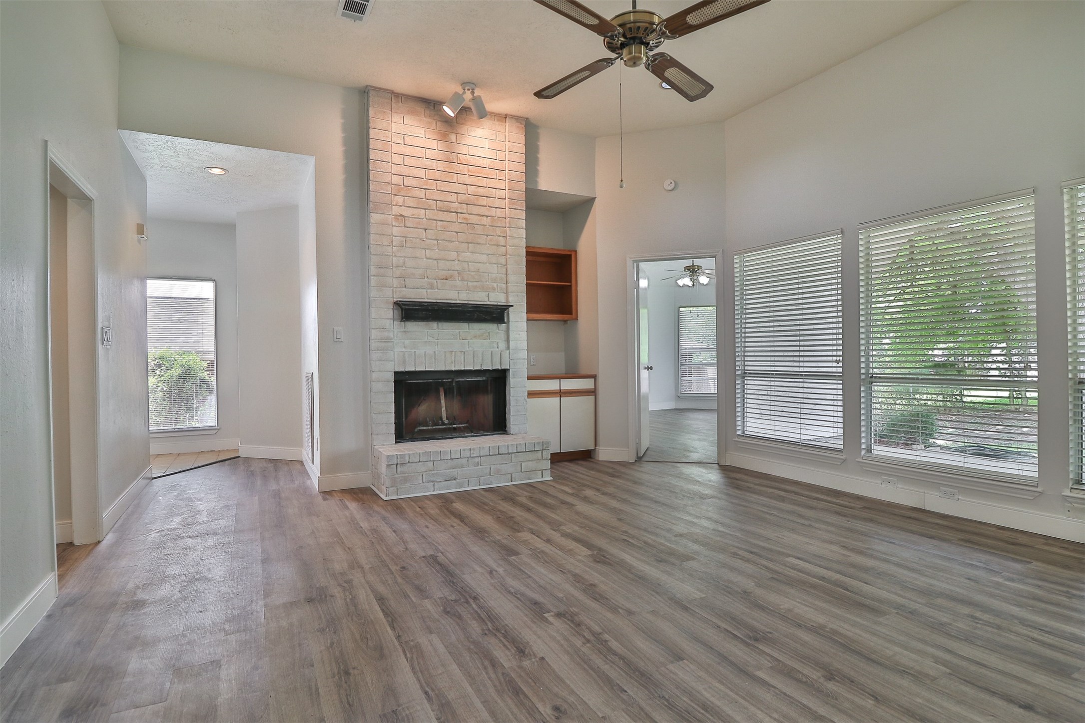 10910 Scenic Drive Property Photo 10
