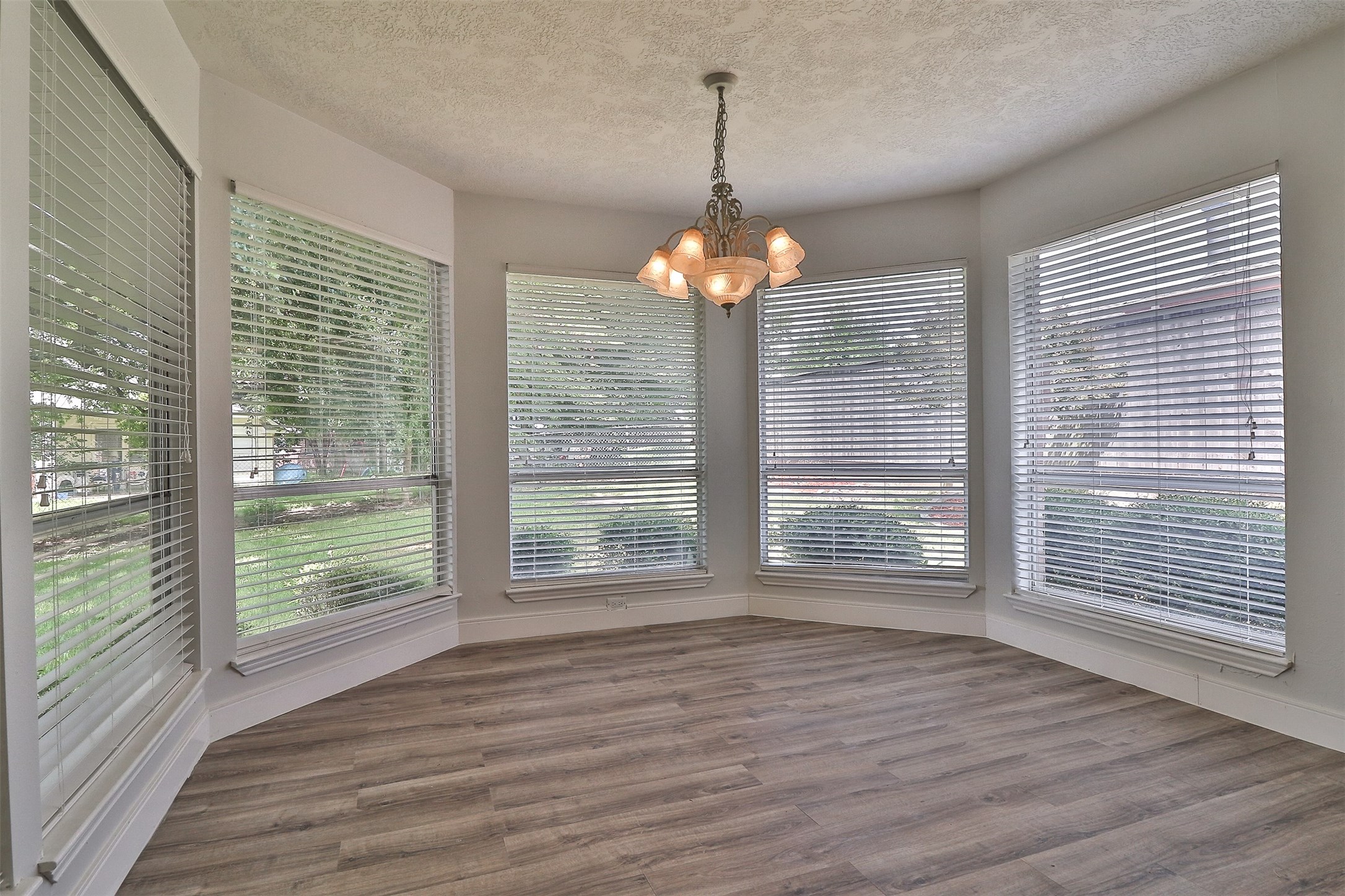 10910 Scenic Drive Property Photo 24