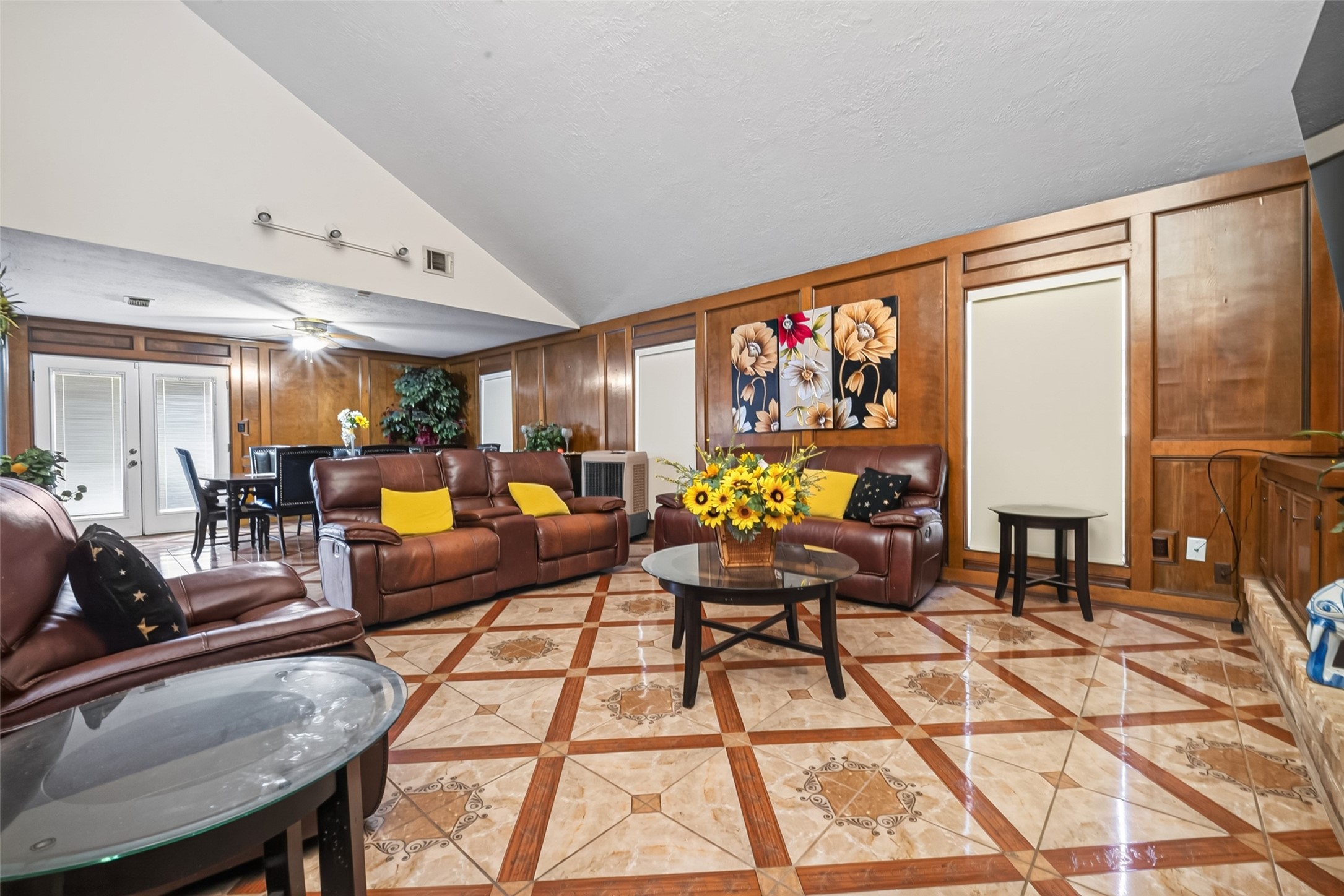 5522 Green Timbers Drive Property Photo 10