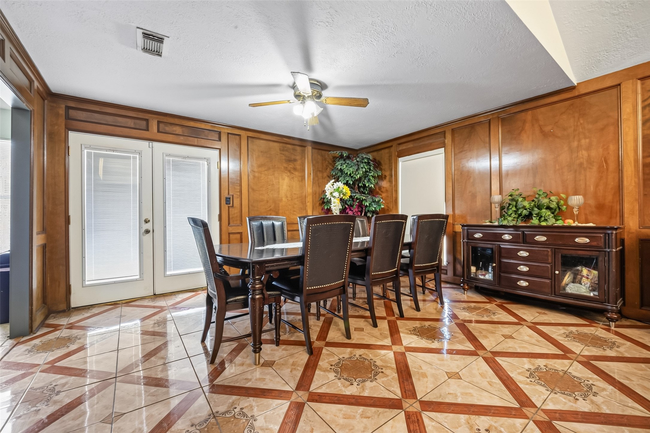 5522 Green Timbers Drive Property Photo 11