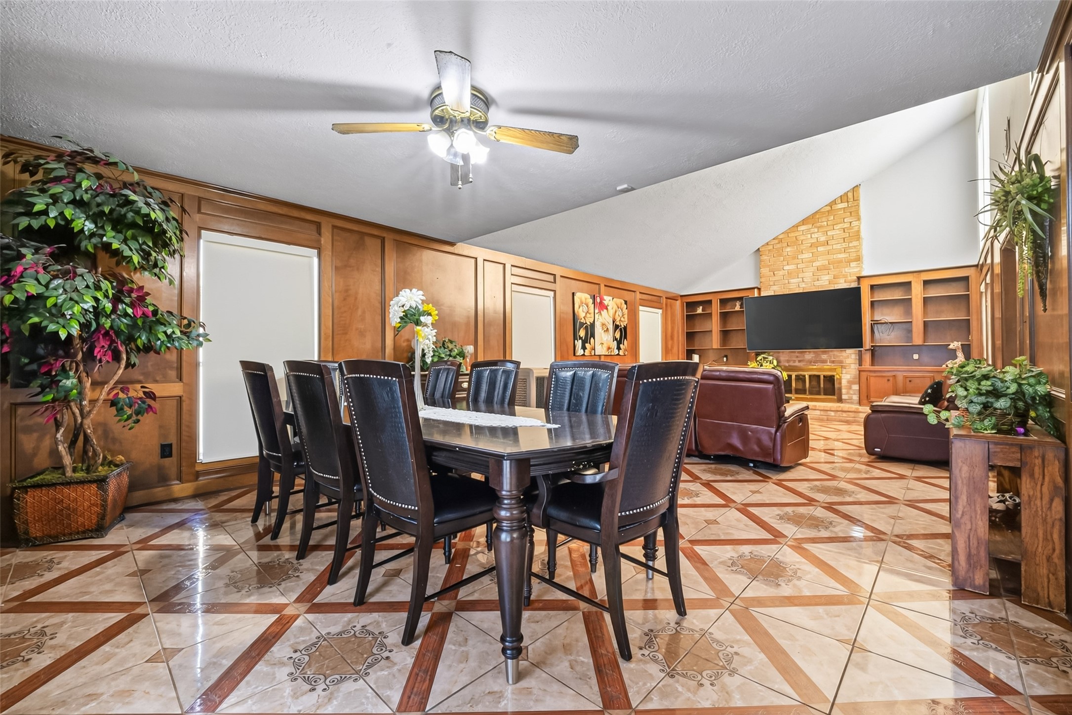 5522 Green Timbers Drive Property Photo 12