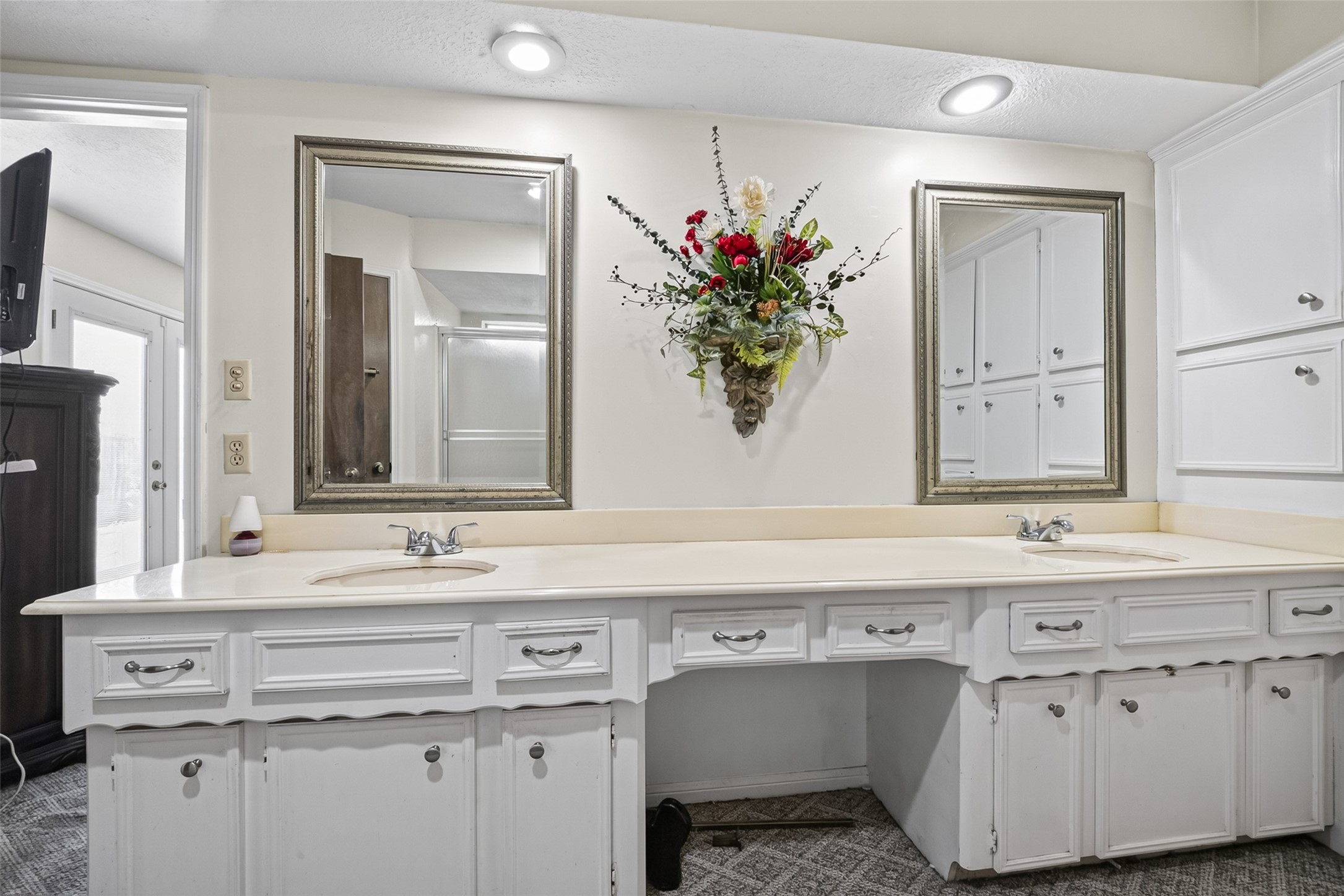 5522 Green Timbers Drive Property Photo 17